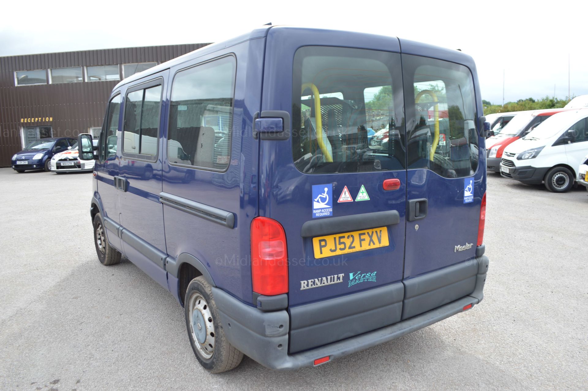 2003/03 REG RENAULT MASTER SL28 DCI MINIBUS WHEELCHAIR ACCESSIBLE *NO VAT* - Bild 4 aus 22