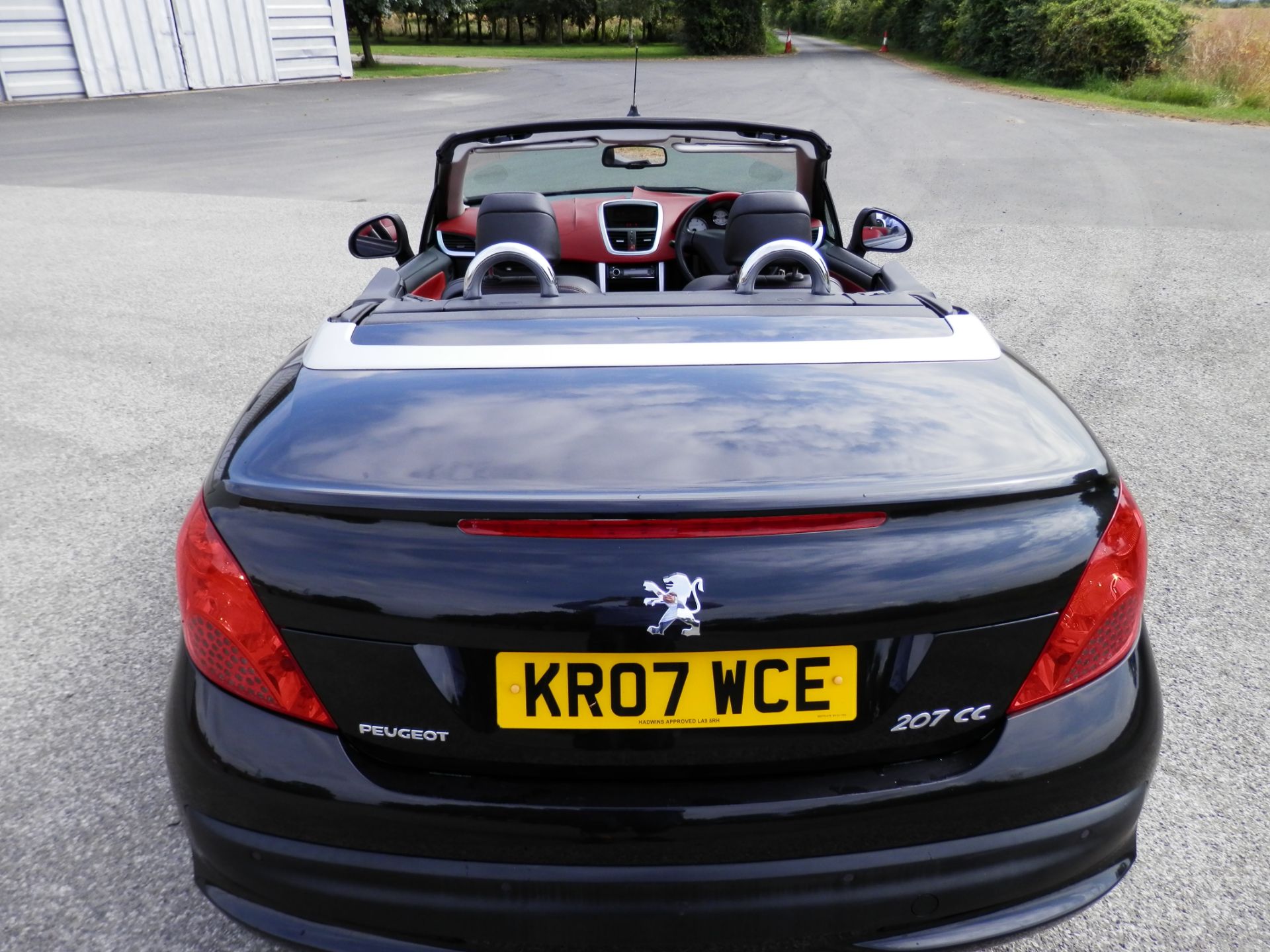 2007/07 PEUGEOT 207 COUPE CABRIOLET - 1.6 16V GT THP 2dr, WITH 2 TONE BLACK & READ LEATHER INTERIOR. - Image 10 of 31
