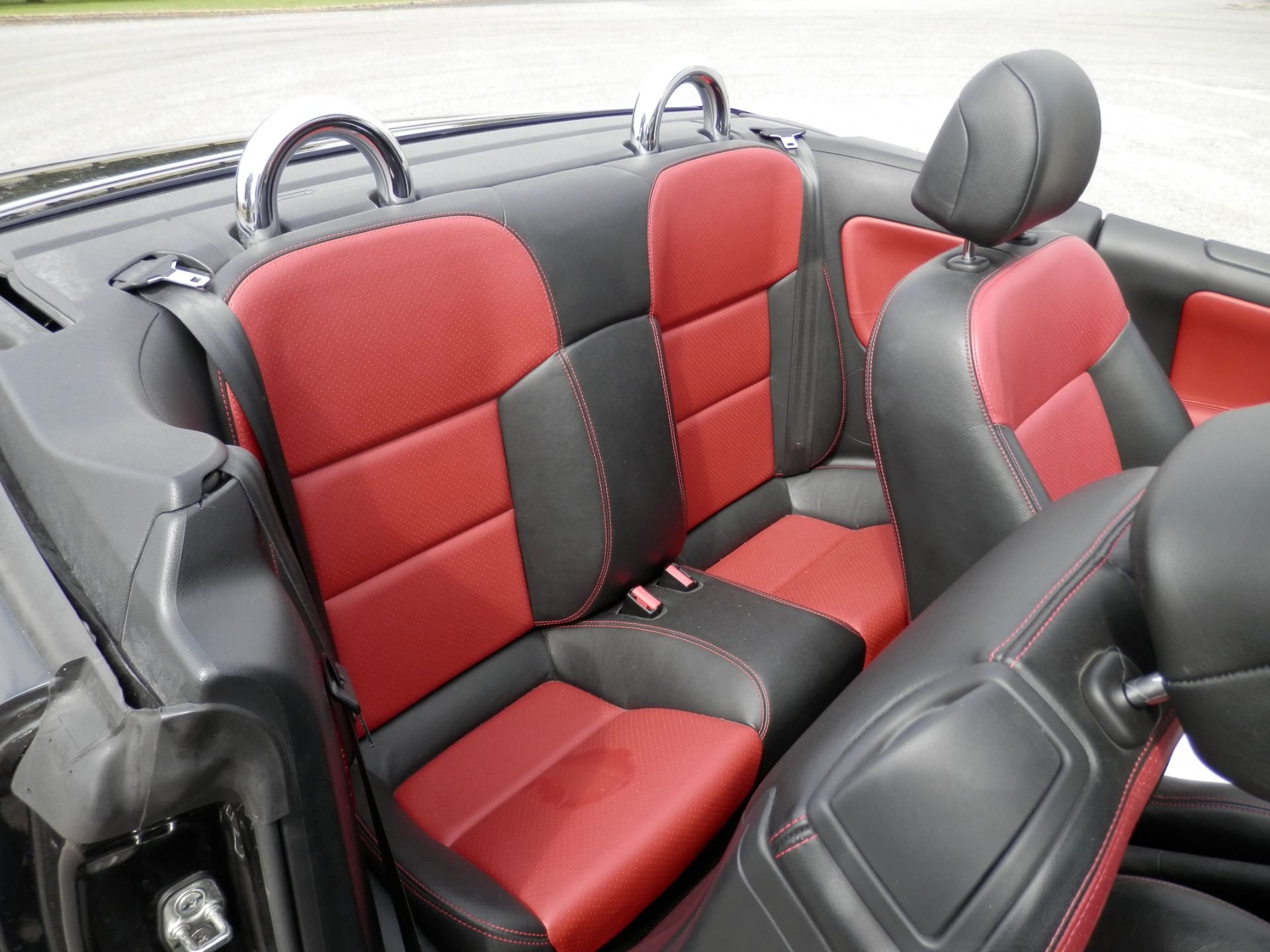 2007/07 PEUGEOT 207 COUPE CABRIOLET - 1.6 16V GT THP 2dr, WITH 2 TONE BLACK & READ LEATHER INTERIOR. - Image 13 of 31