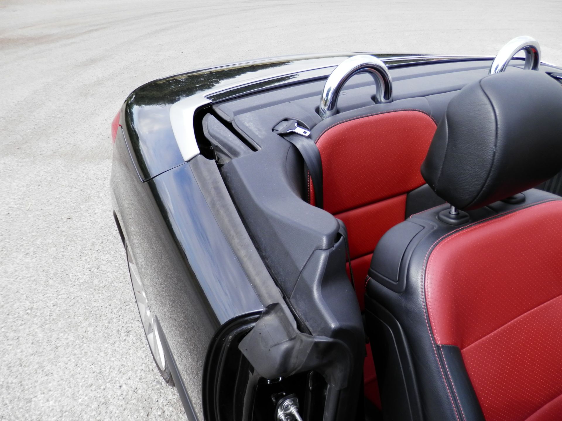 2007/07 PEUGEOT 207 COUPE CABRIOLET - 1.6 16V GT THP 2dr, WITH 2 TONE BLACK & READ LEATHER INTERIOR. - Image 21 of 31