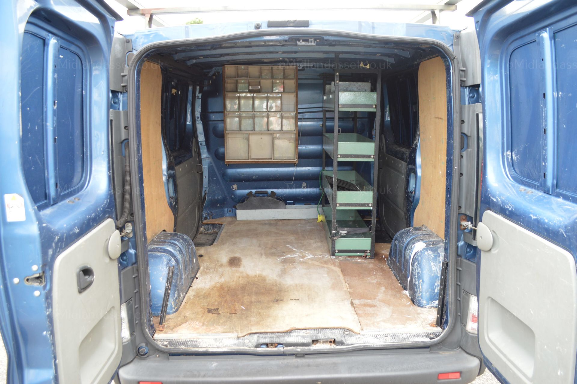 2005/05 REG VAUXHALL VIVARO 2700 DI SWB PANEL VAN ONE FORMER KEEPER *NO VAT* - Image 7 of 17