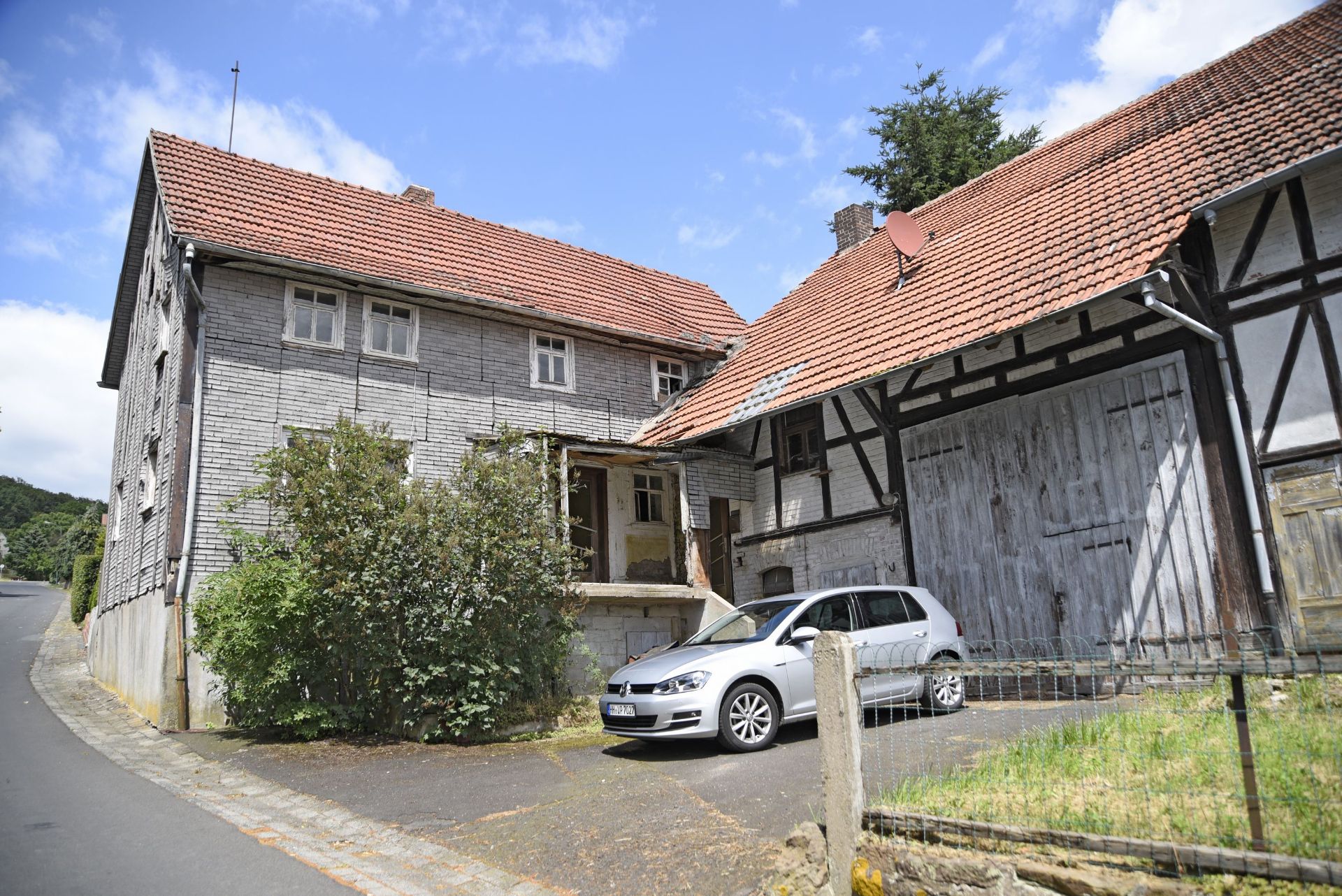 Freehold Property With 691 SQM Of Land In The Village Of Unterstoppel, Germany! - Image 14 of 60