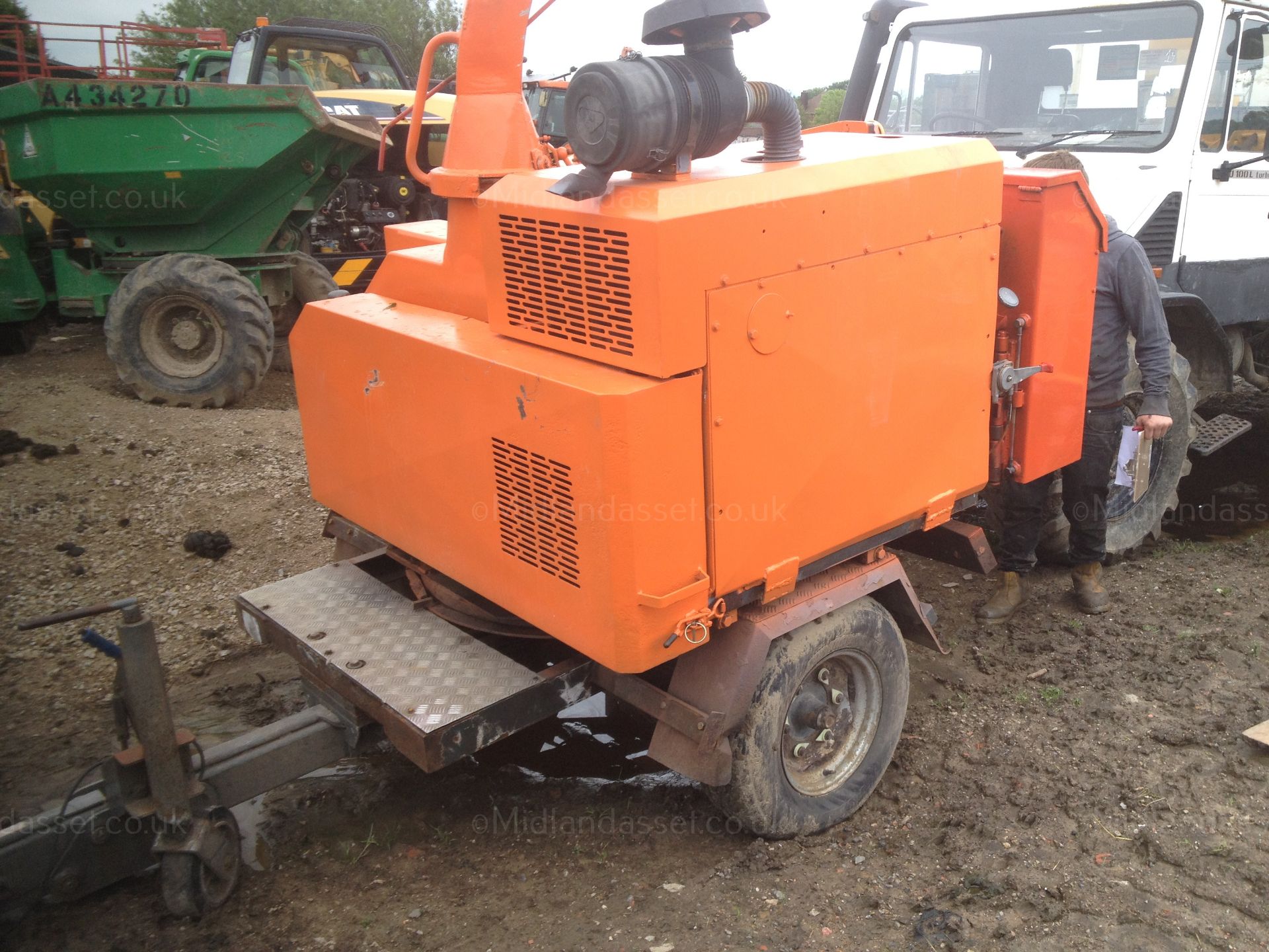 2003 JENSEN A340 DI TOWABLE WOOD CHIPPER - Image 10 of 10