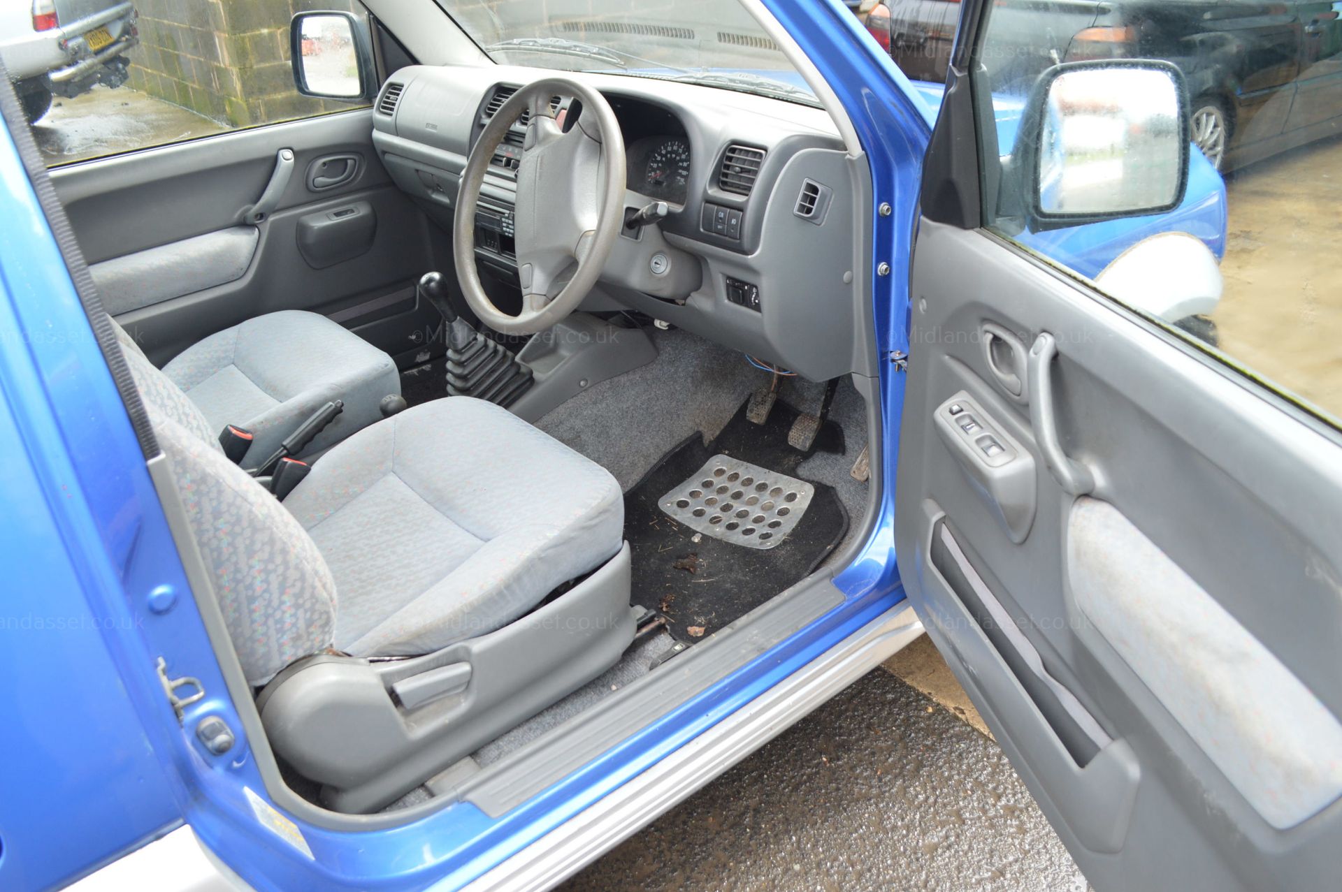 2003/03 REG SUZUKI JIMNY O2 3 DOOR CONVERTIBLE *NO VAT* - Image 6 of 12