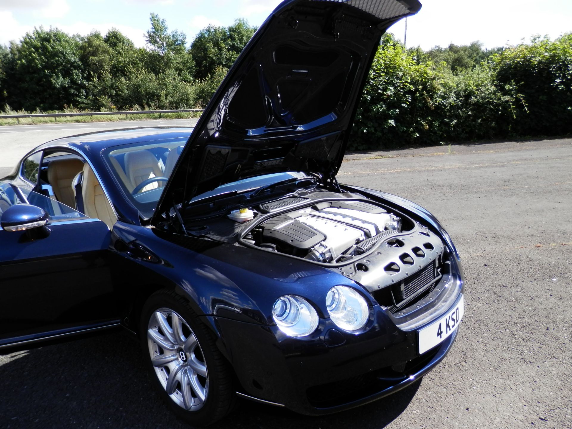 STUNNING 2007 BENTLEY GT CONTINENTAL, 6.0L TWIN TURBO,35K MILES, BLUE, CREAM LEATHER, FULL HISTORY. - Image 9 of 53