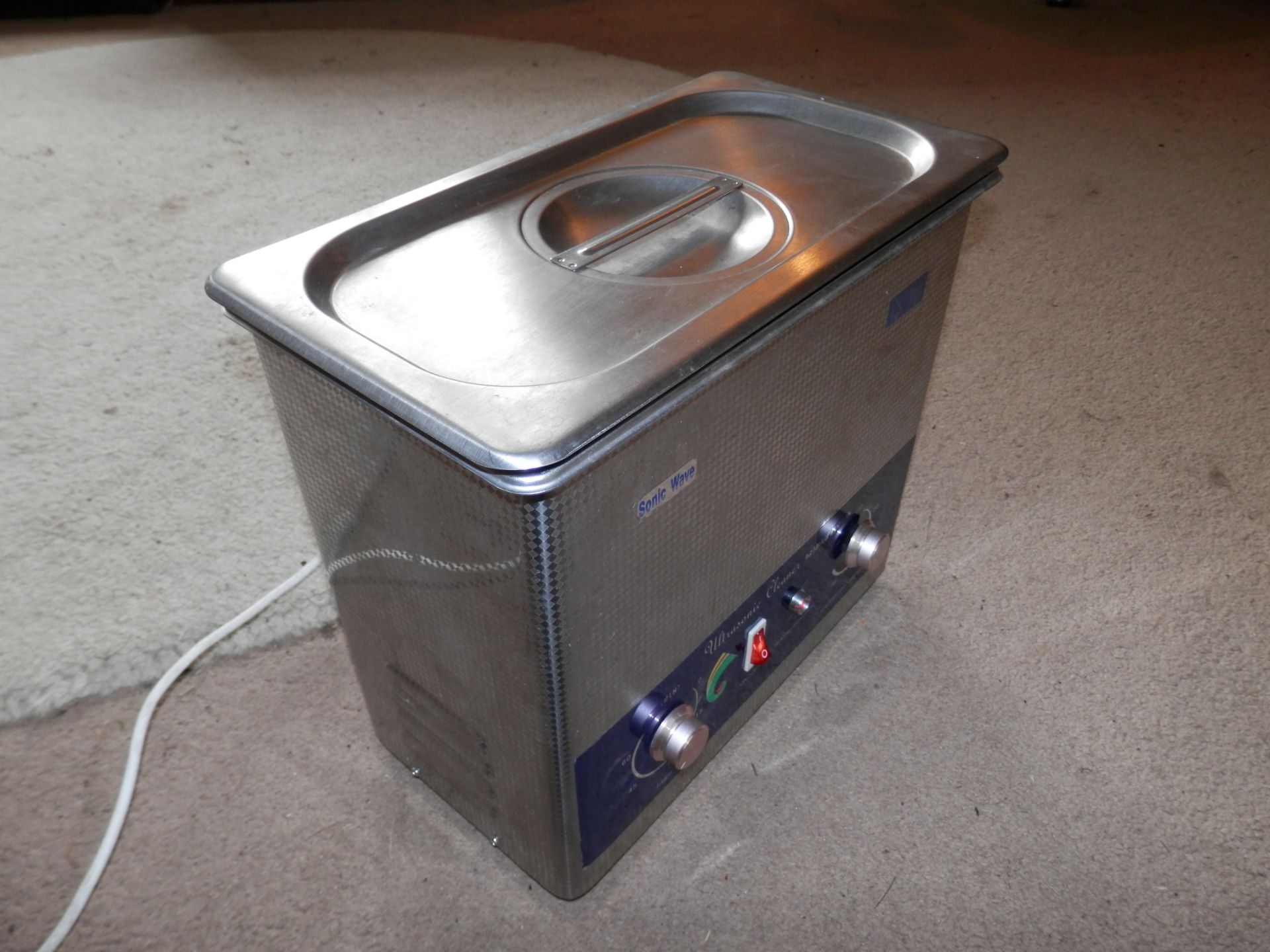 FULLY WORKING SONIC WAVE, ULTRA SONIC CLEANER 6.5L, 150 WATTS, GREAT CONDITION. COST OVER £200 NEW - Image 4 of 10