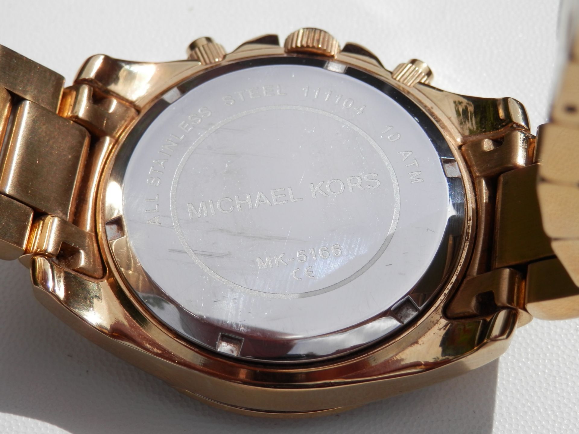 RRP £240. SUPERB LADIES MICHAEL KORS FULL STAINLESS GOLD PLATED DIAMANTE ENCRUSTED CHRONO DATE WATCH - Image 11 of 16