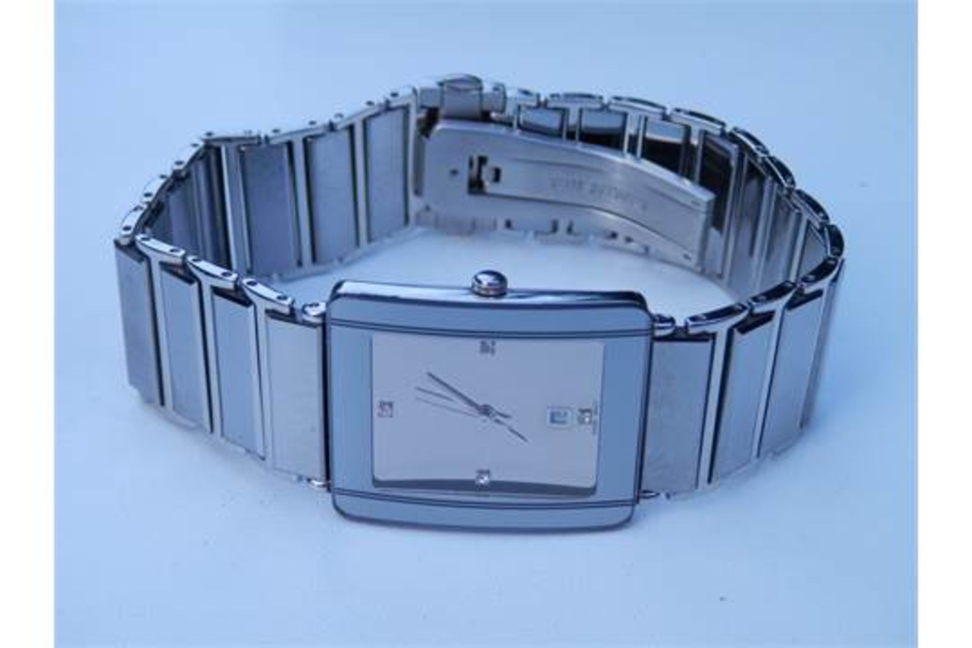 RRP £195 GENTS SWISS MOVEMENT TUNGSTEN QUARTZ DATE WATCH, NEW/OLD STOCK, BOX & BOOKLETS, NEW BATTERY - Image 8 of 12