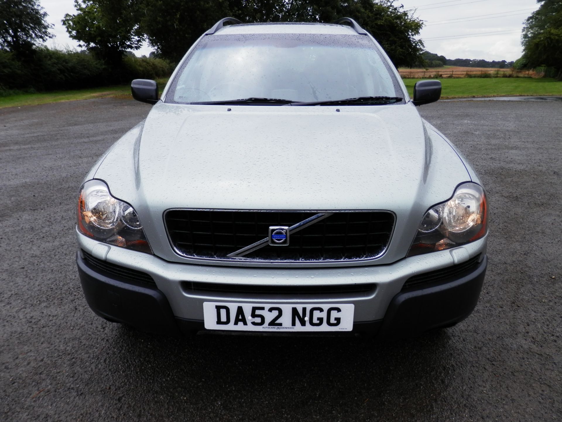 2003/52 PLATE VOLVO XC90 2.4 DIESEL D5 AWD 4X4, AUTOMATIC, FULL BLACK LEATHER 7 SEATER, FULL HISTORY - Image 3 of 30