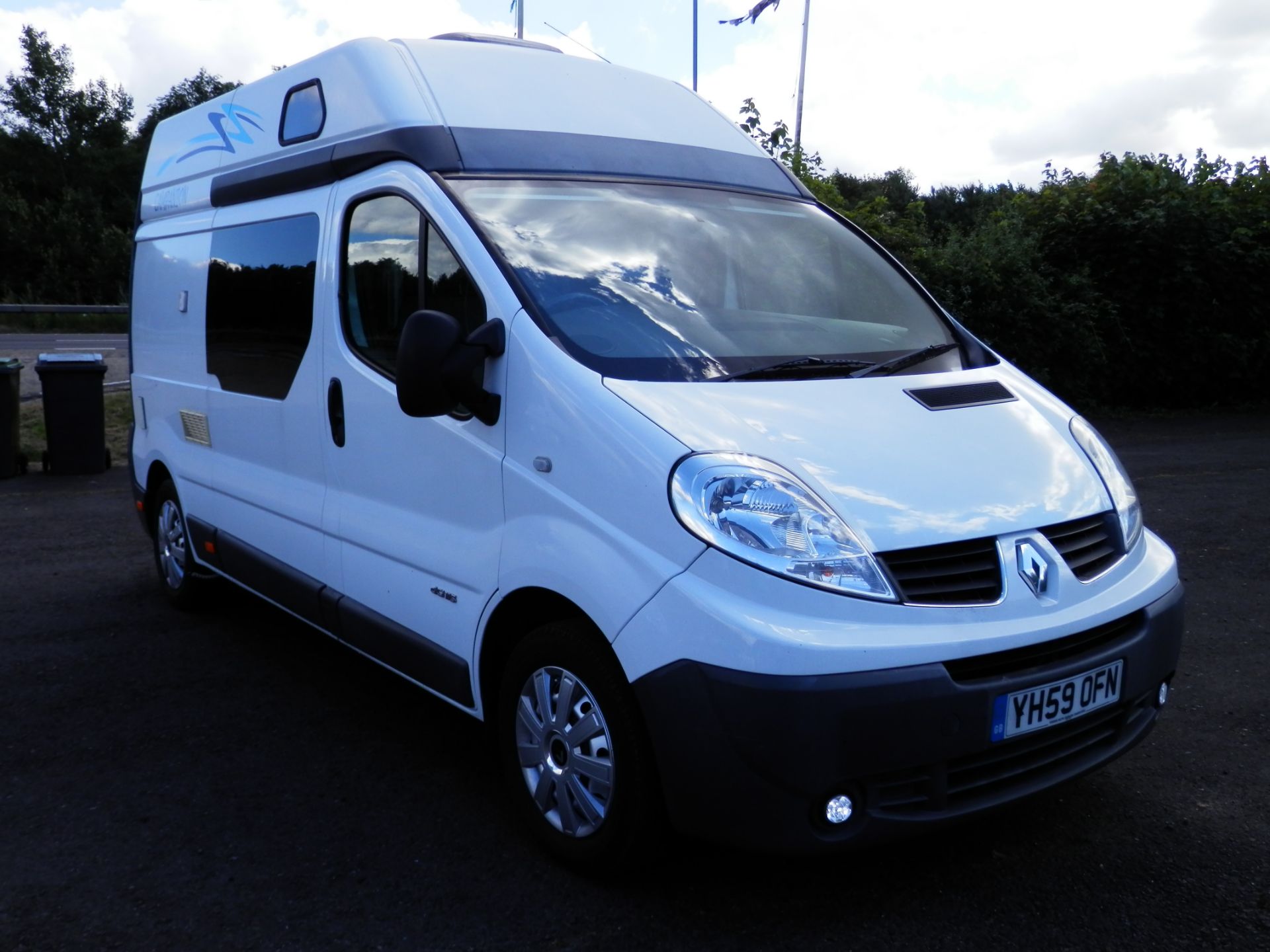 SUPERB 4 BERTH 2009 "CAMPANION" RENAULT TRAFFIC 115 DCI MANUAL,VAN CONVERSION MOTORHOME WITH HEATING - Image 4 of 36