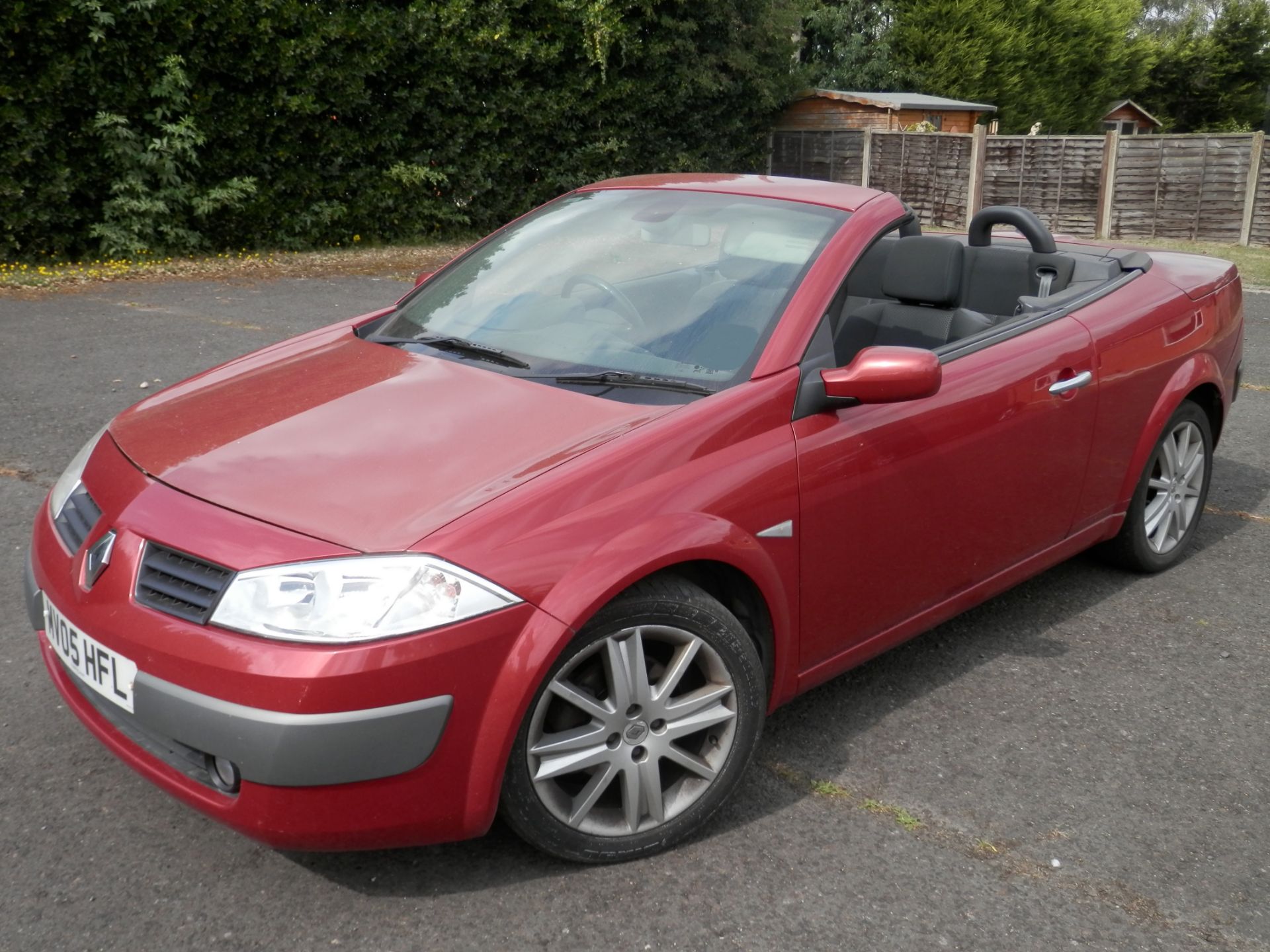 2005/05 RENAULT MEGANE 1.9 DCI DIESEL KARMAN CONVERTIBLE, WORKING ELECTRIC ROOF, 72K MILES LONG MOT