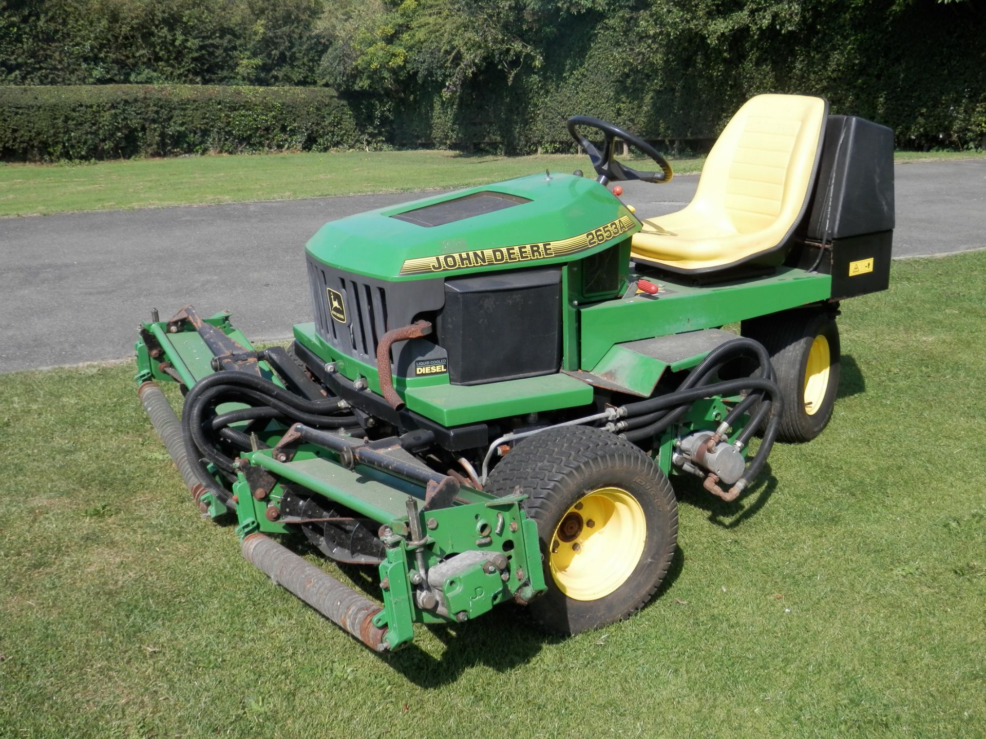 1996 JOHN DEERE 2653A RIDE ON GANG MOWER,CHECKED & WORKING. WIDE CUT, IDEAL FOR ESTATES/GOLF COURSES
