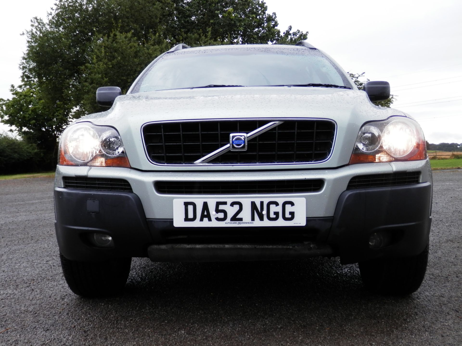 2003/52 PLATE VOLVO XC90 2.4 DIESEL D5 AWD 4X4, AUTOMATIC, FULL BLACK LEATHER 7 SEATER, FULL HISTORY - Image 2 of 30