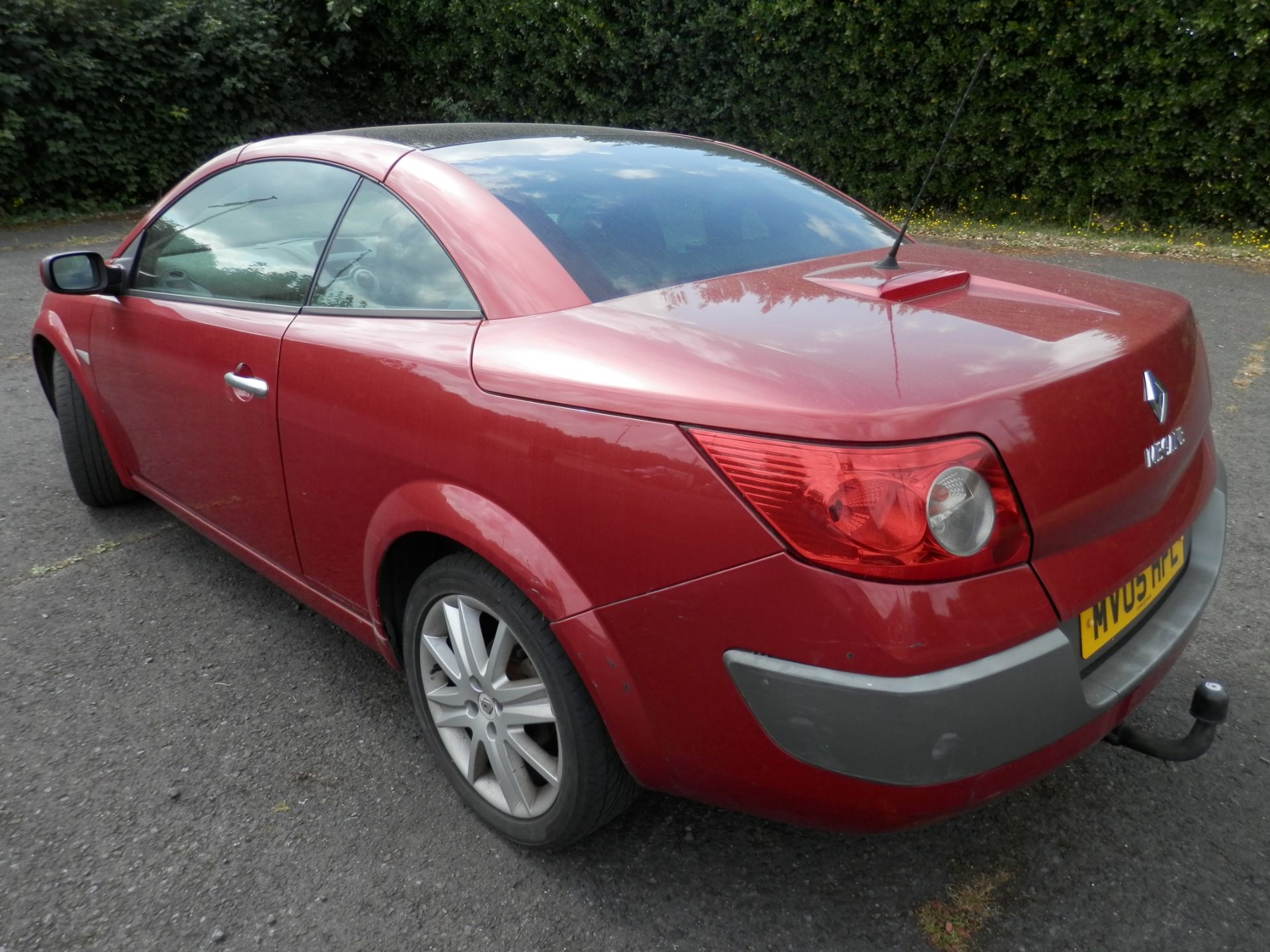 2005/05 RENAULT MEGANE 1.9 DCI DIESEL KARMAN CONVERTIBLE, WORKING ELECTRIC ROOF, 72K MILES LONG MOT - Image 8 of 27