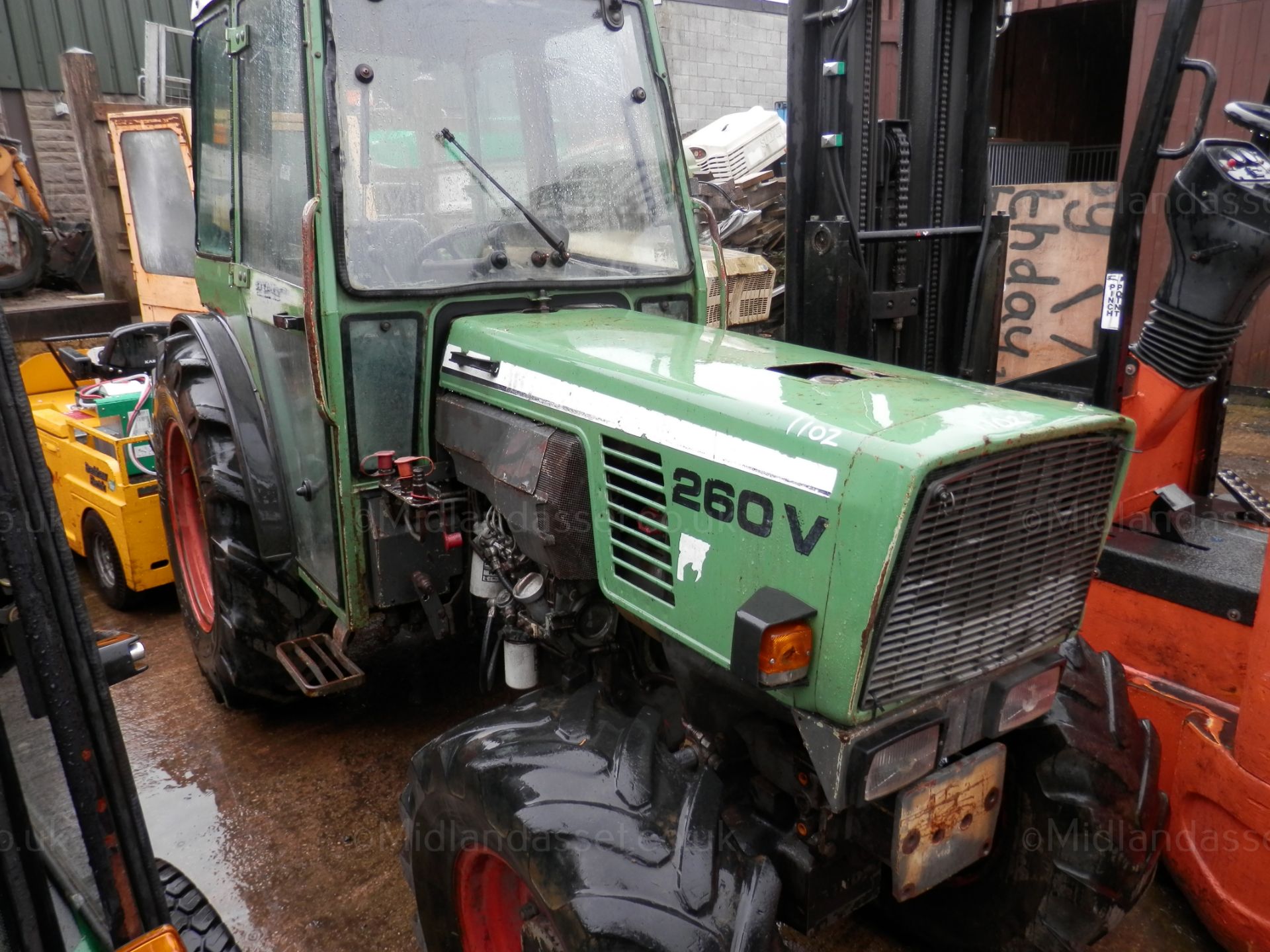 1992/J REG FENDT 260V TRACTOR - Image 7 of 10