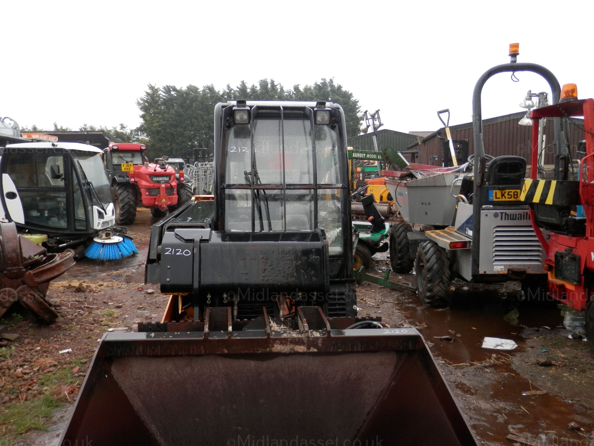 2004 JCB 30D TELETRUCK WITH BAGGING BUCKET - Image 5 of 11