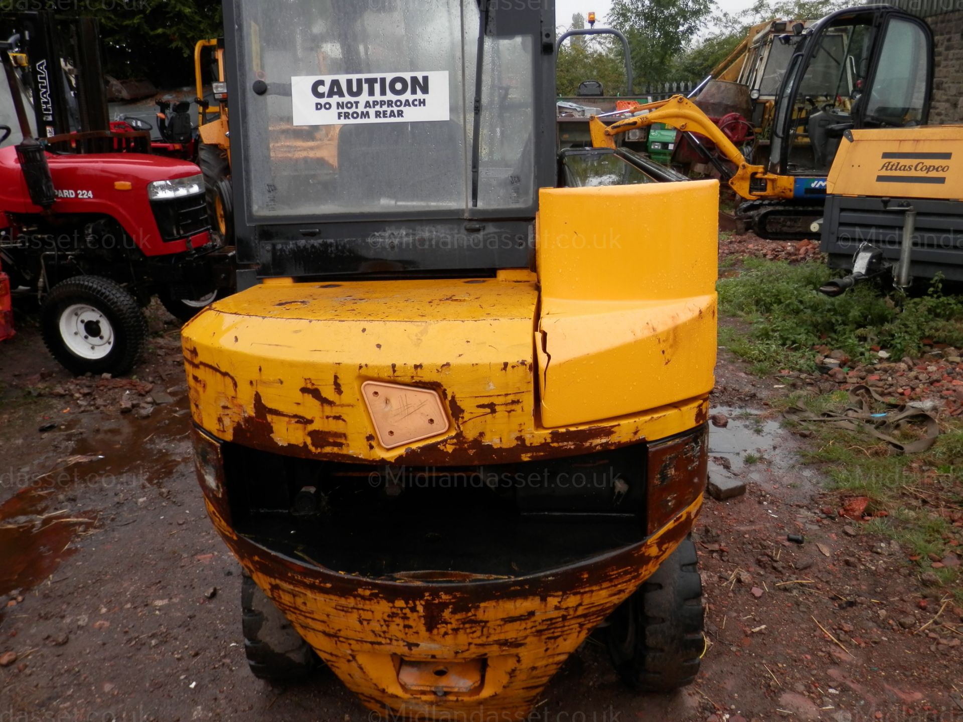 2004 JCB 30D TELETRUCK WITH BAGGING BUCKET - Image 2 of 11