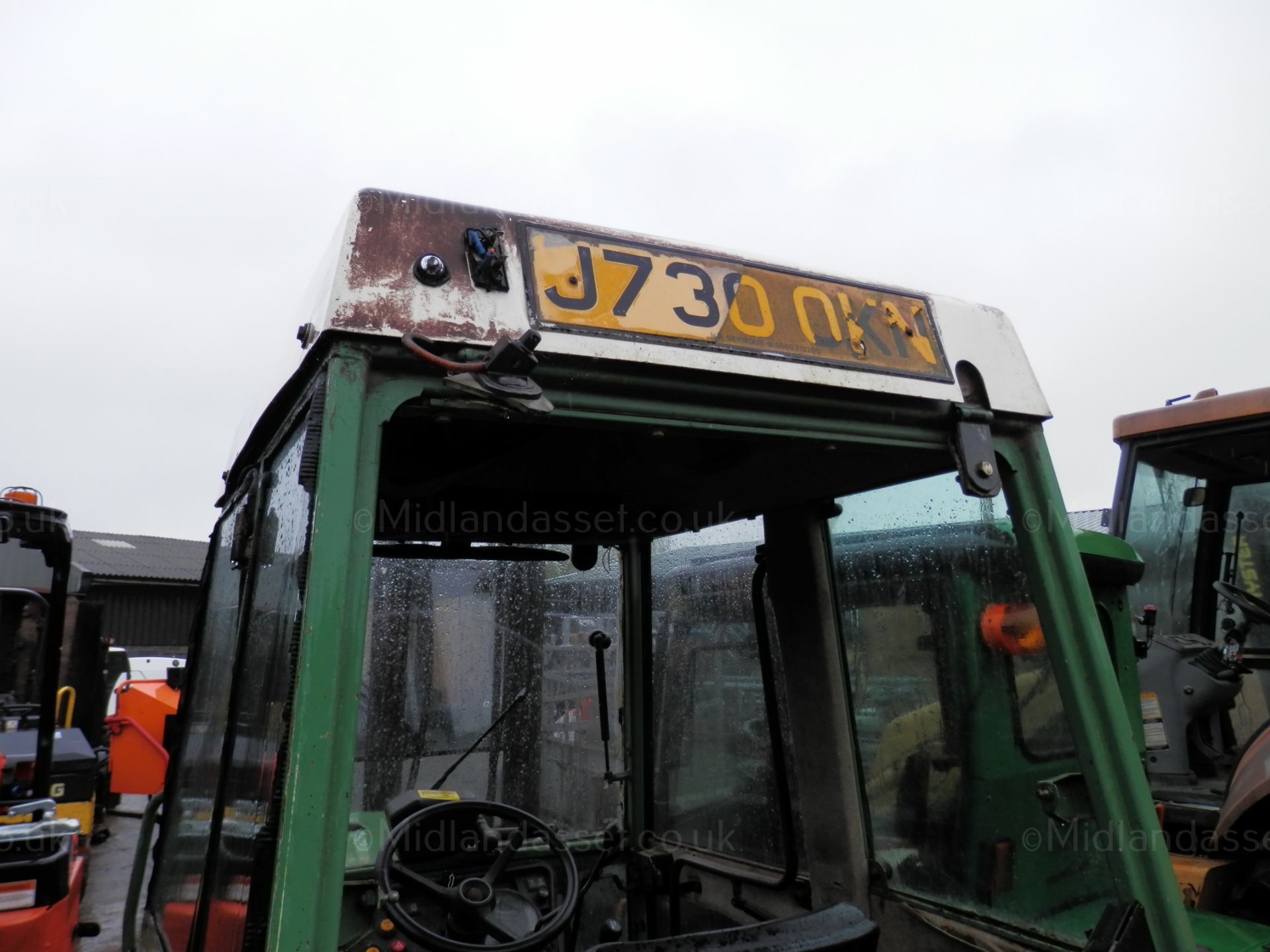 1992/J REG FENDT 260V TRACTOR - Image 4 of 10