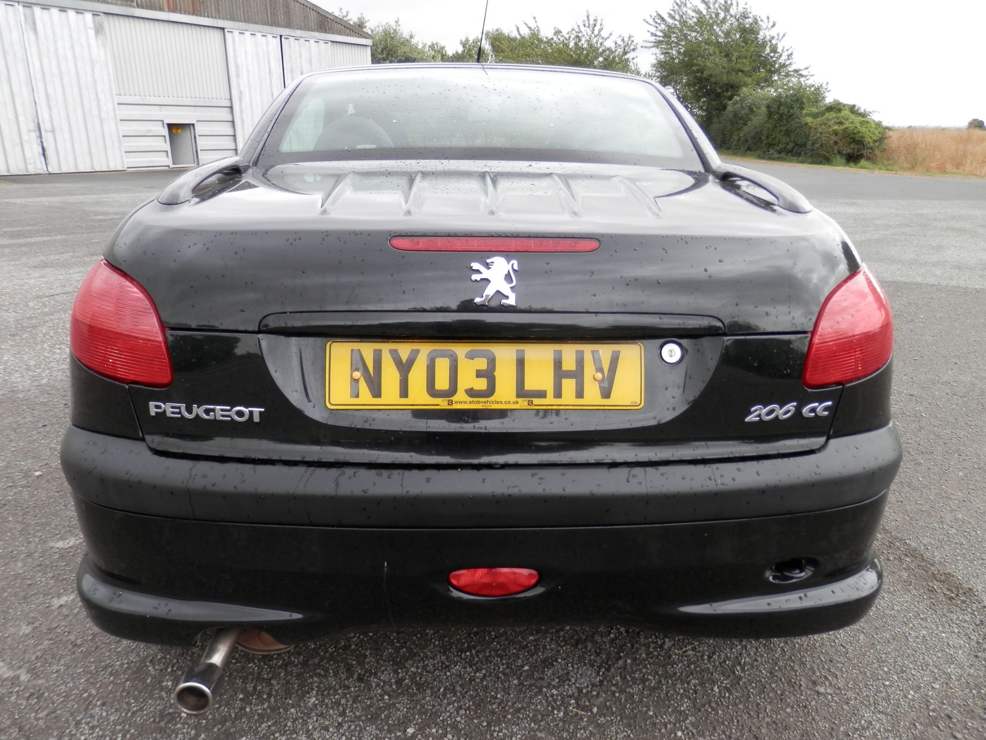 2007/07 PEUGEOT 207 COUPE CABRIOLET - 1.6 16V GT THP 2dr, WITH 2 TONE BLACK & RED LEATHER INTERIOR. - Image 3 of 23