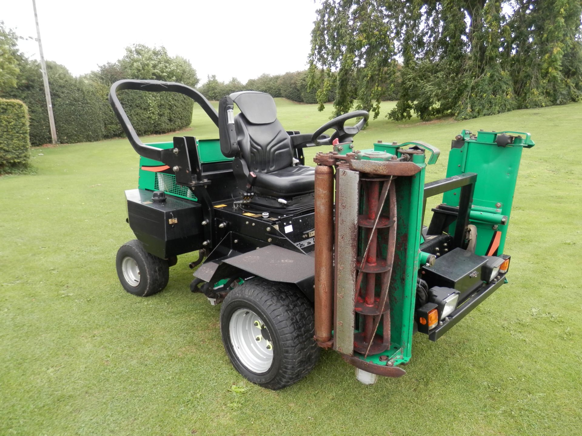 RANSOMES 2130 RIDE ON HIGHWAY GANG MOWER, KUBOTA DIESEL ENGINE, ALL WORKING. - Image 8 of 12