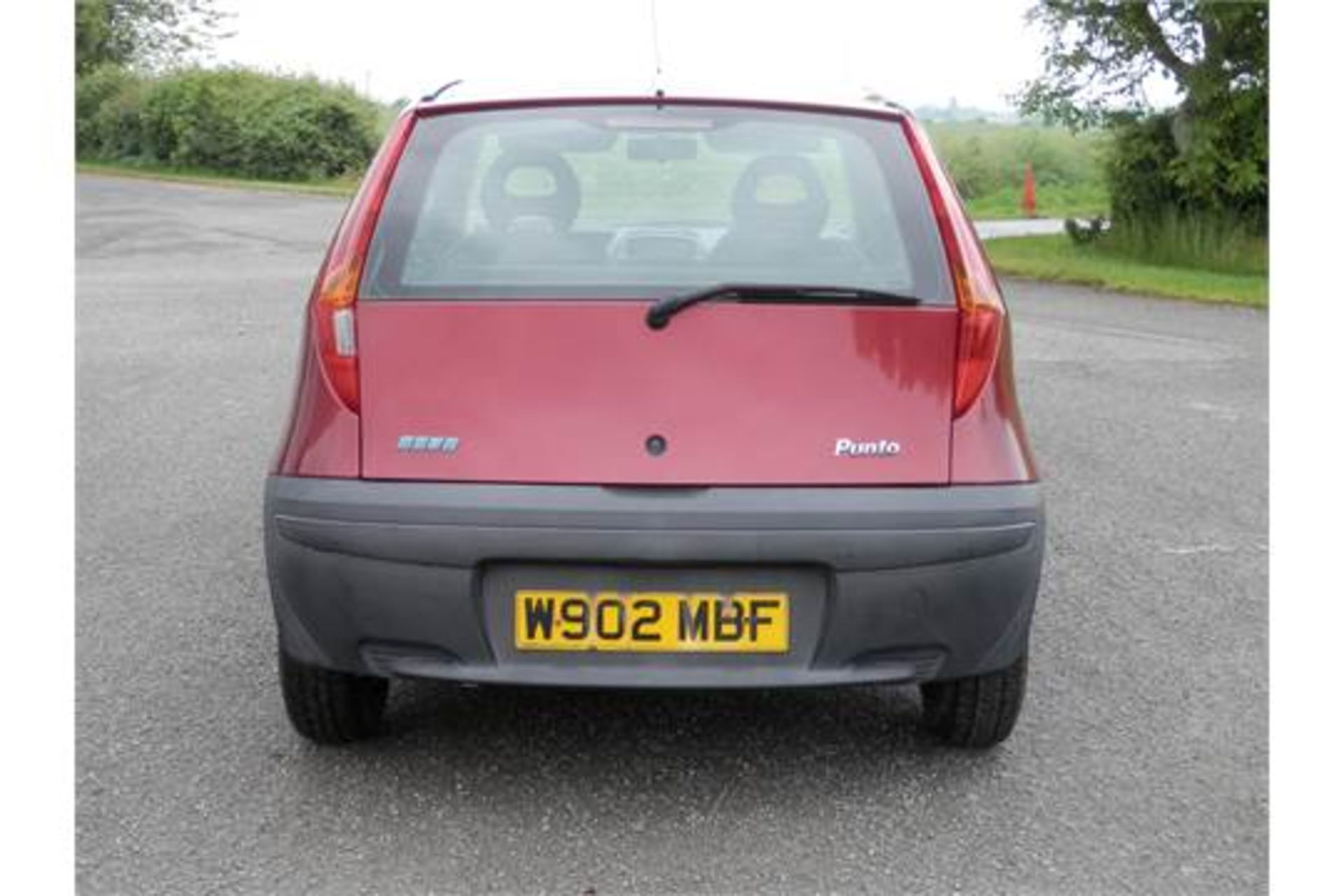 2000/W REG FIAT PUNTO 1.2 CITY MODE POWER STEERING. NO MOT HENCE PRICE, LOG BOOK PRESENT. - Image 4 of 15