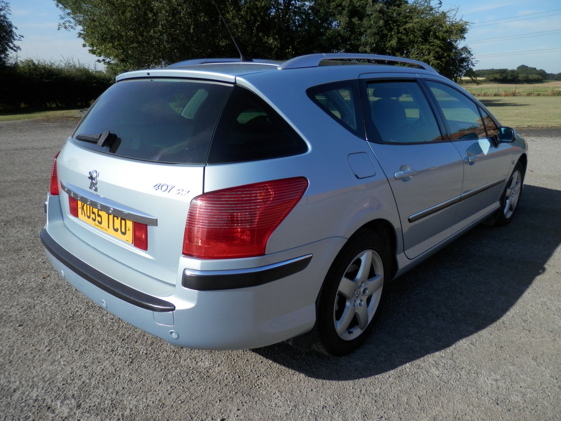 2005/55 PLATE PEUGEOT 407 SW DIESEL ESTATE,PAN ROOF. ICE BLUE METALLIC, 100K MILES, MOT DUE NOV 2016 - Image 7 of 30