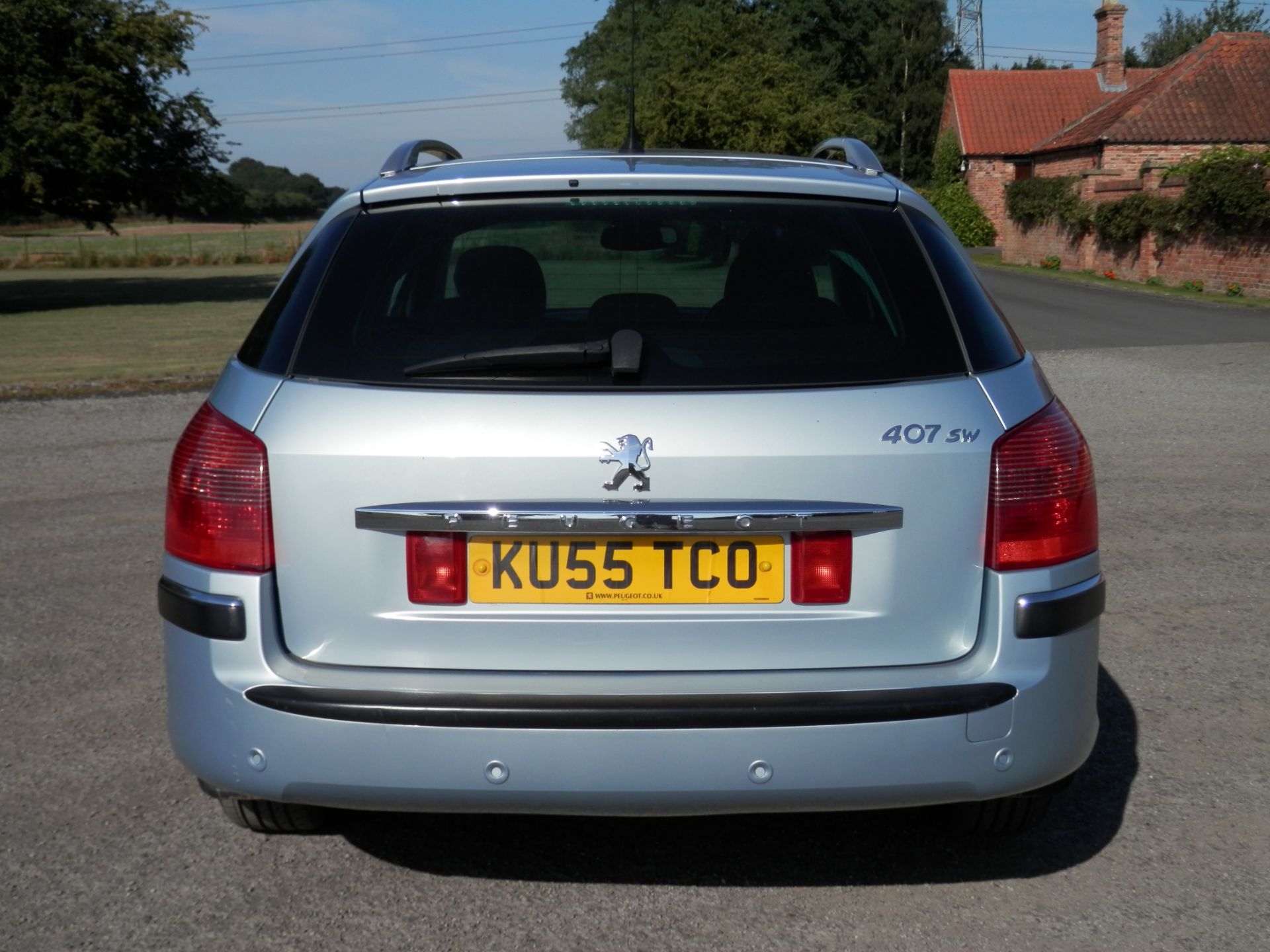 2005/55 PLATE PEUGEOT 407 SW DIESEL ESTATE,PAN ROOF. ICE BLUE METALLIC, 100K MILES, MOT DUE NOV 2016 - Image 3 of 30