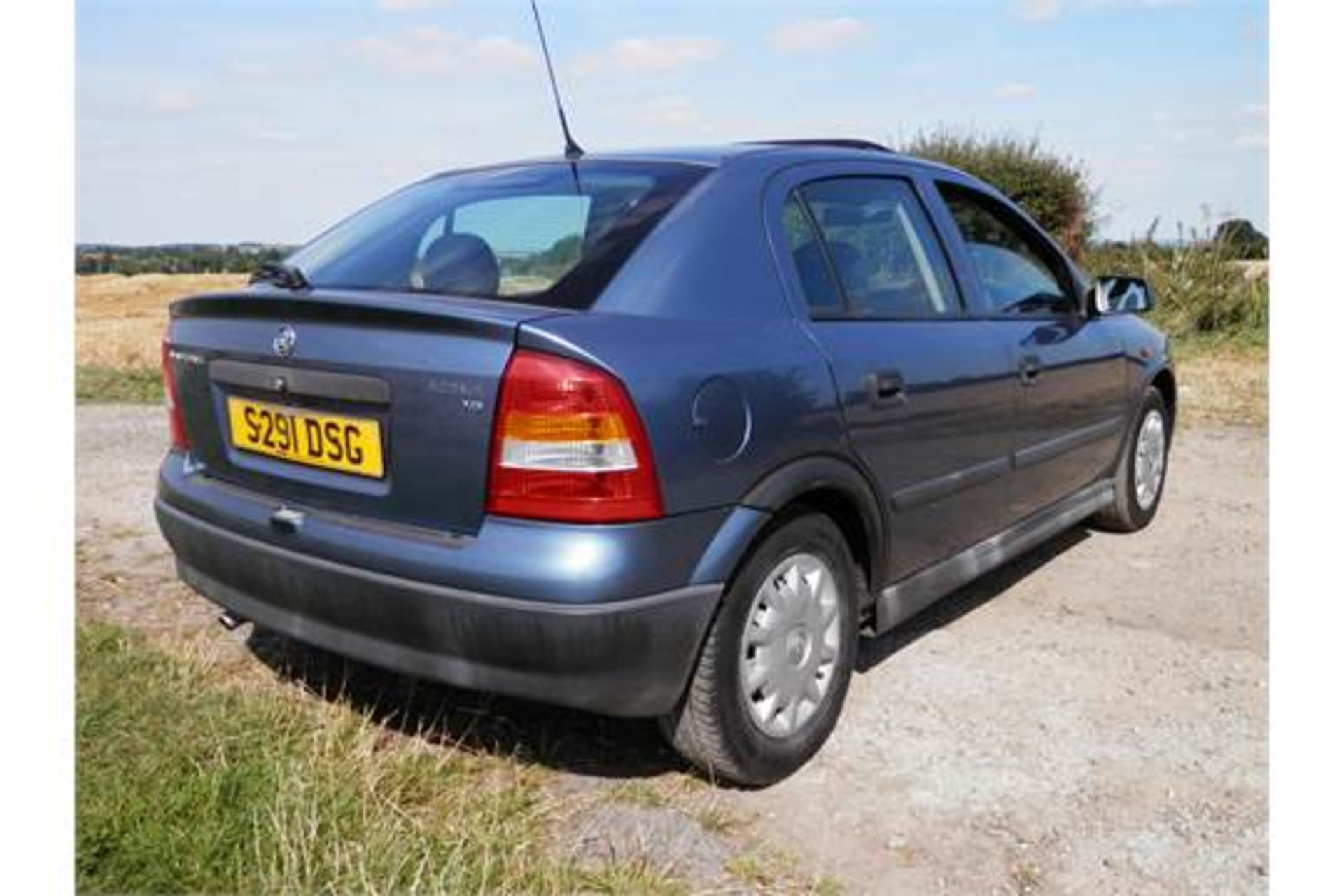 1998/S REG VAUXHALL ASTRA 1.6 LS 16 VALVE IN BLUE. 79K MILES VERIFIED. MOT 04 MARCH 2017. HPI CLEAR - Image 8 of 21