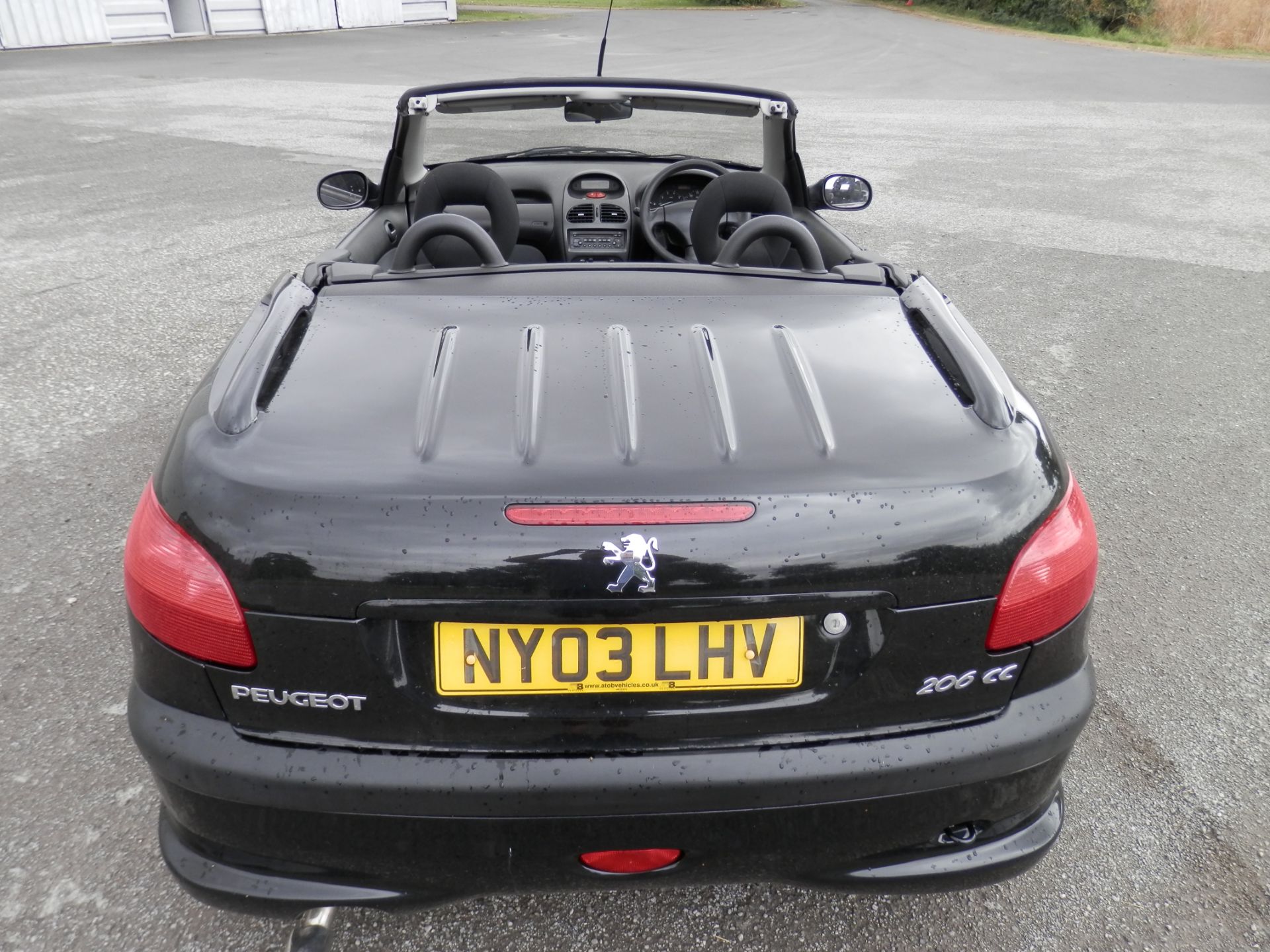 2007/07 PEUGEOT 207 COUPE CABRIOLET - 1.6 16V GT THP 2dr, WITH 2 TONE BLACK & RED LEATHER INTERIOR. - Image 9 of 23