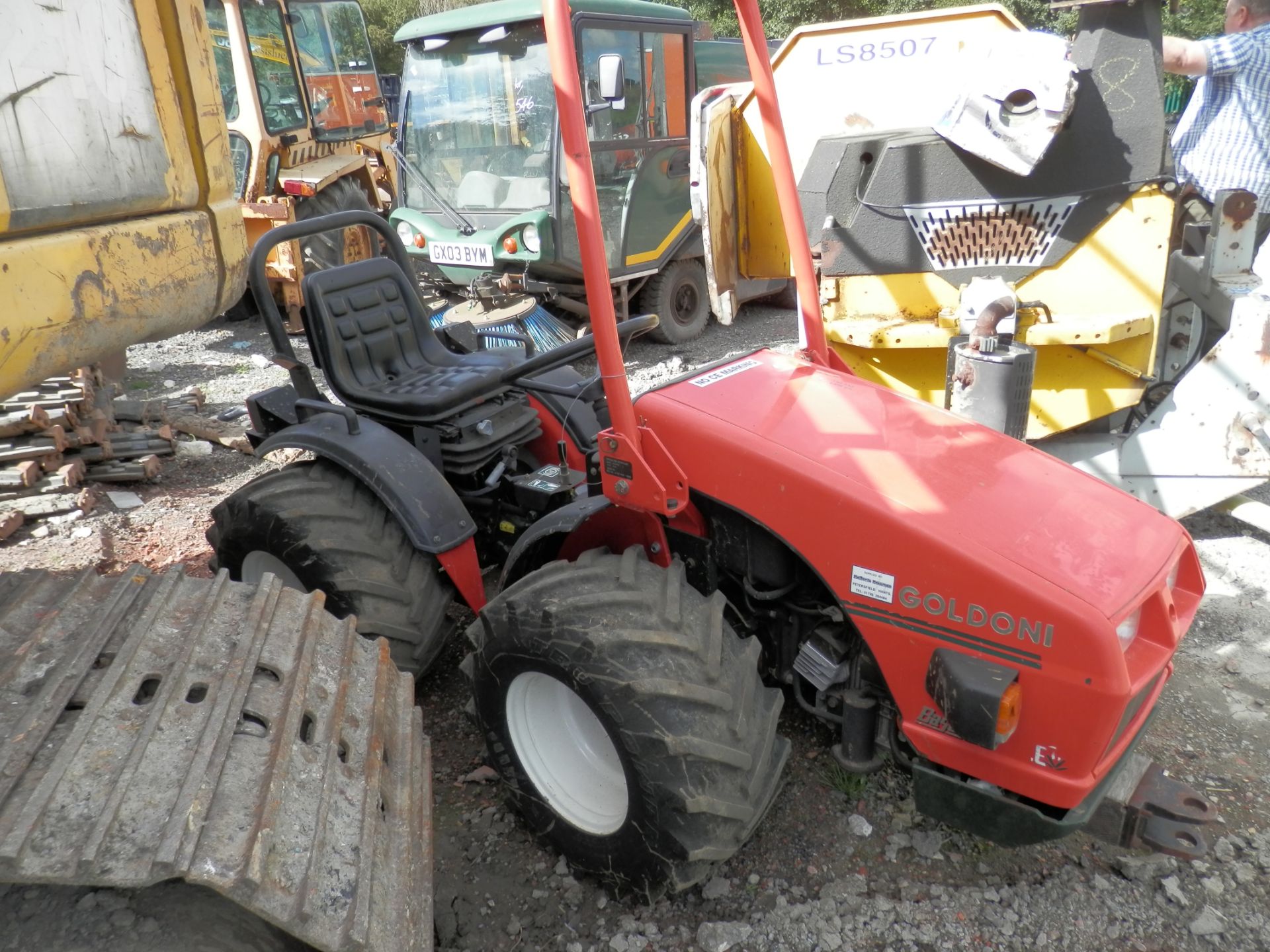GOLDINI 1500 KG 21A, COMPACT DIESEL TRACTOR. READY FOR WORK. - Bild 2 aus 9