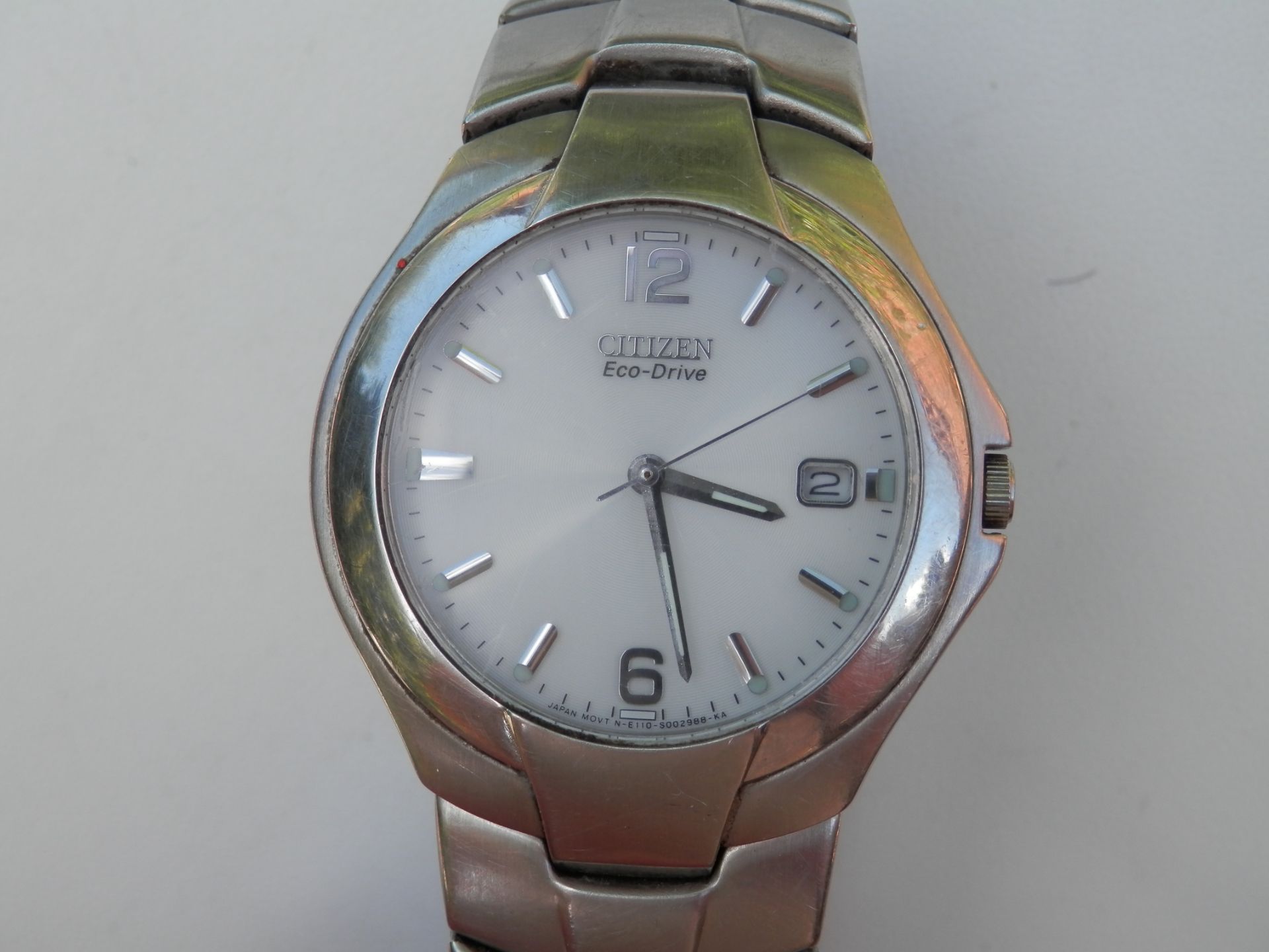 FULL STAINLESS GENTS CITIZEN ECO DRIVE SOLAR POWERED DATE WATCH, WORKING WITH 8"+ STRAP. RRP £189. - Bild 2 aus 6