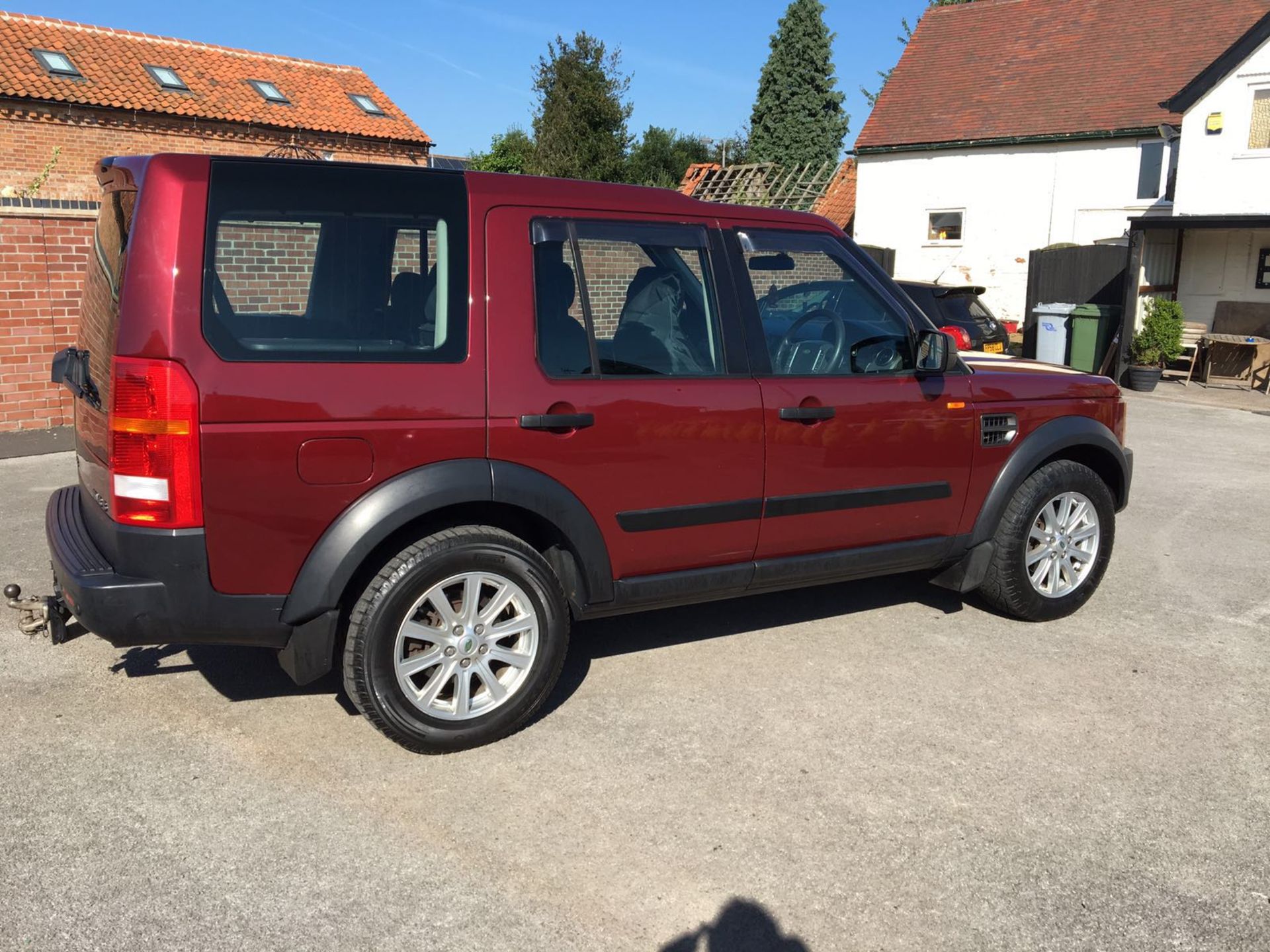 2005/54 REG LAND ROVER DISCOVERY 3 TDV6 S 7 SEATER - 1 FORMER KEEPER *NO VAT* - Image 2 of 12