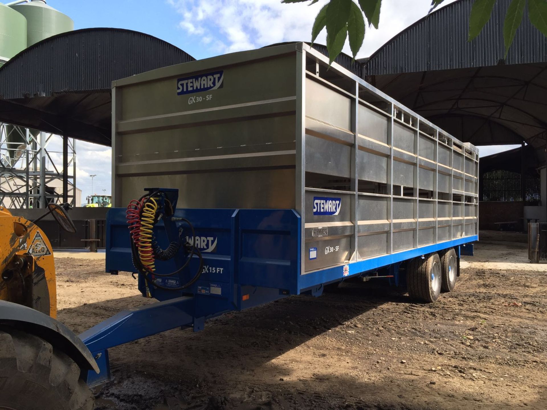 30ft LIVESTOCK TRAILER, CONDITION AS NEW cost £38,000