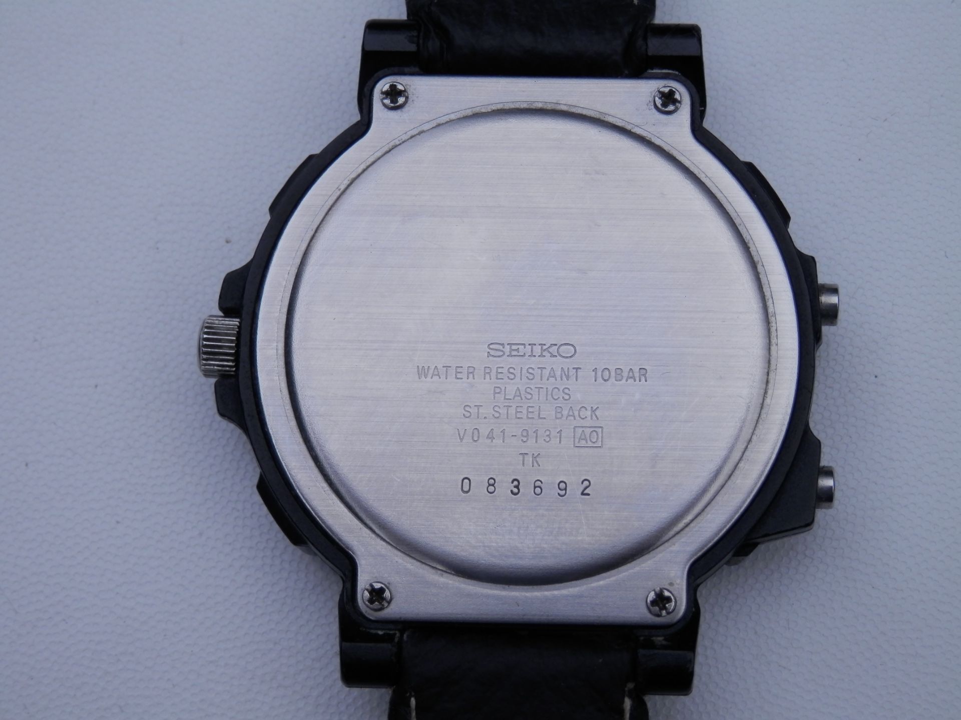 RARE WORKING GENTS 1990 SEIKO DX V041 ALARM CHRONOGRAPH, DIGITAL & ANALOGUE WATCH. VALUED AT £120+ - Image 7 of 8