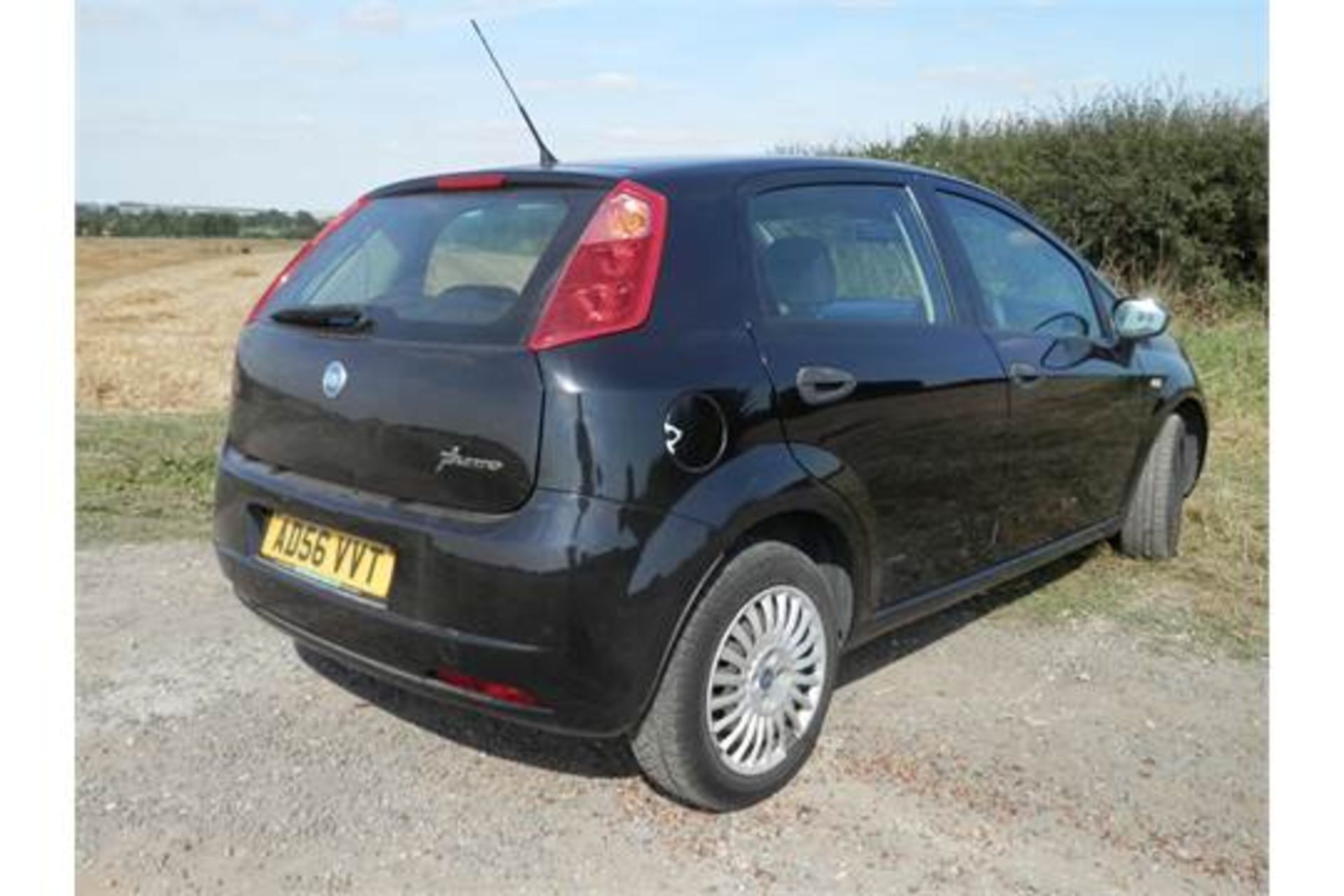 2007/56 PLATE FIAT PUNTO GRANDE 1.2 ACTIVE, LONG MOT, LOTS OF MILES BUT CHEAP & DRIVES. - Image 4 of 10