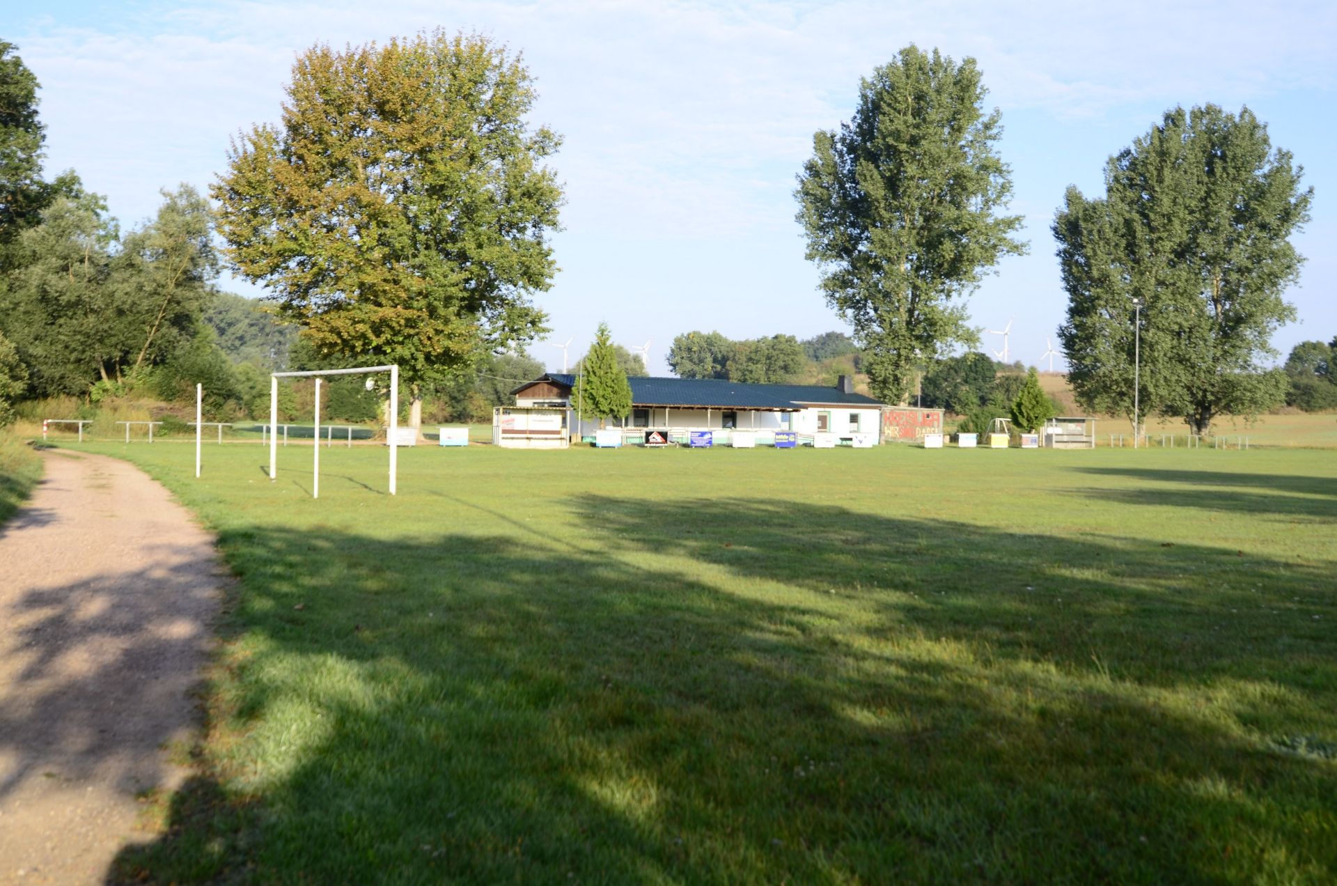 FREEHOLD FOUR HOME APARTMENT BLOCK IN THURINGIA, GERMANY - Image 24 of 37