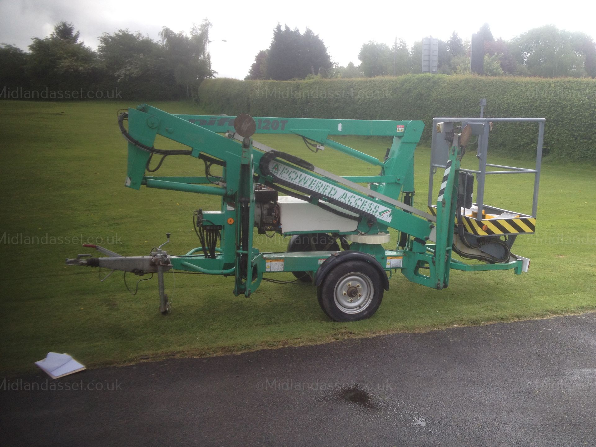 2006 NIFTY 120T POWERED ACCESS LIFT