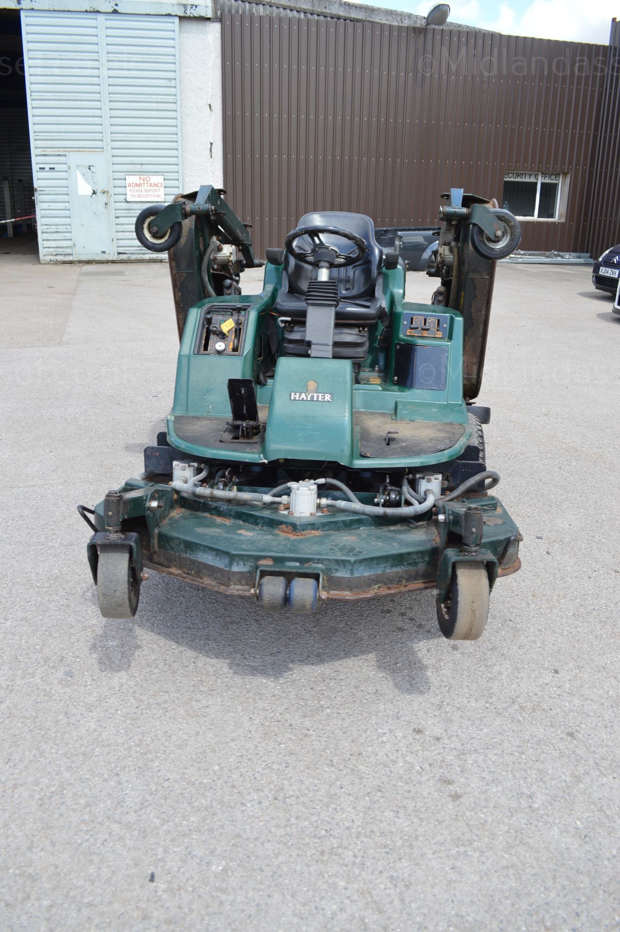 2003 HAYTER R314 ROTARY TURF MOWER *NO VAT* - Image 3 of 16