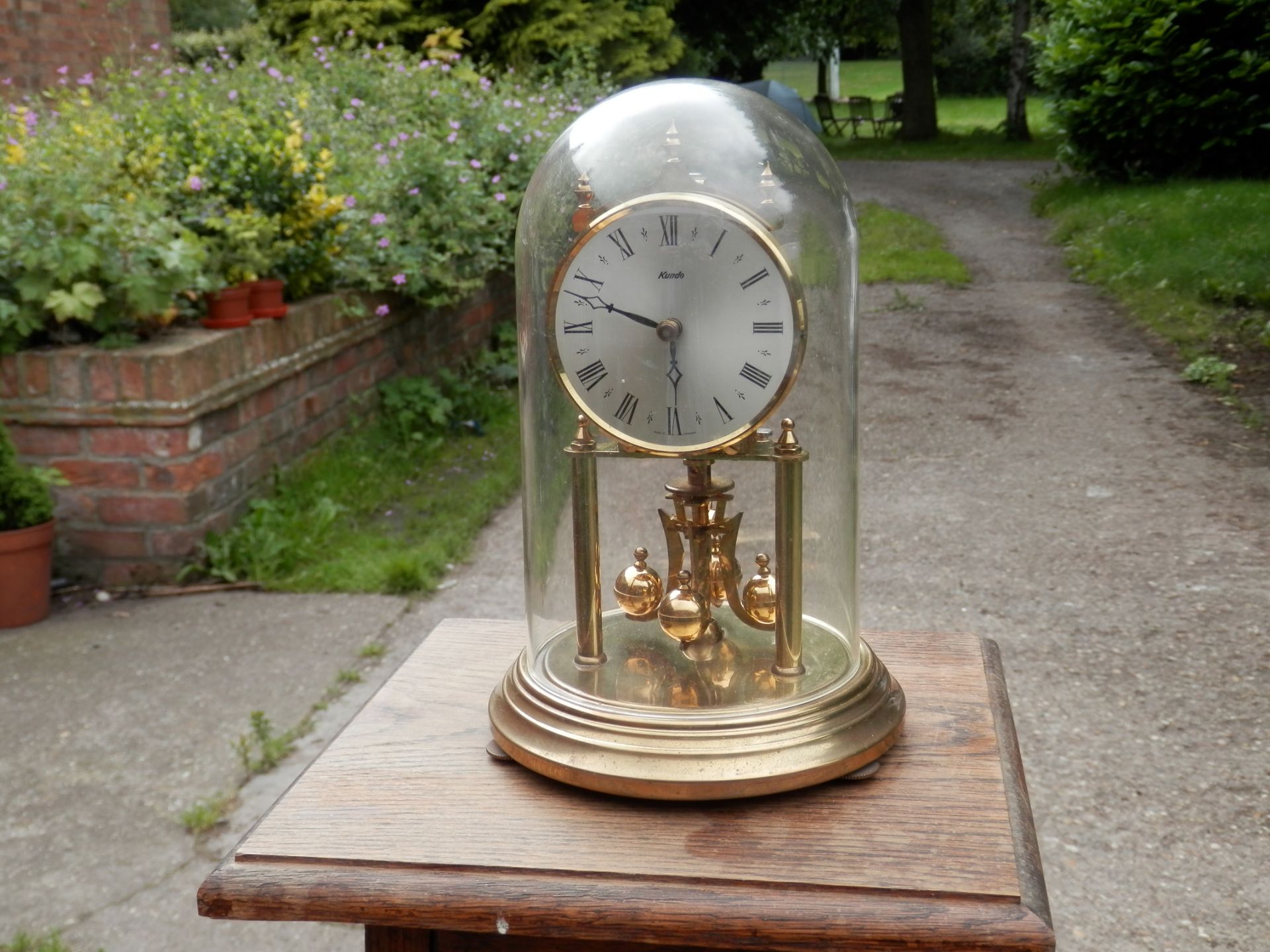 WONDERFUL BLACK FOREST WORKING 1950/60S KUNDO 400 DAY ANNIVERSARY BRASS CLOCK WITH DOME, SEE VIDEO.