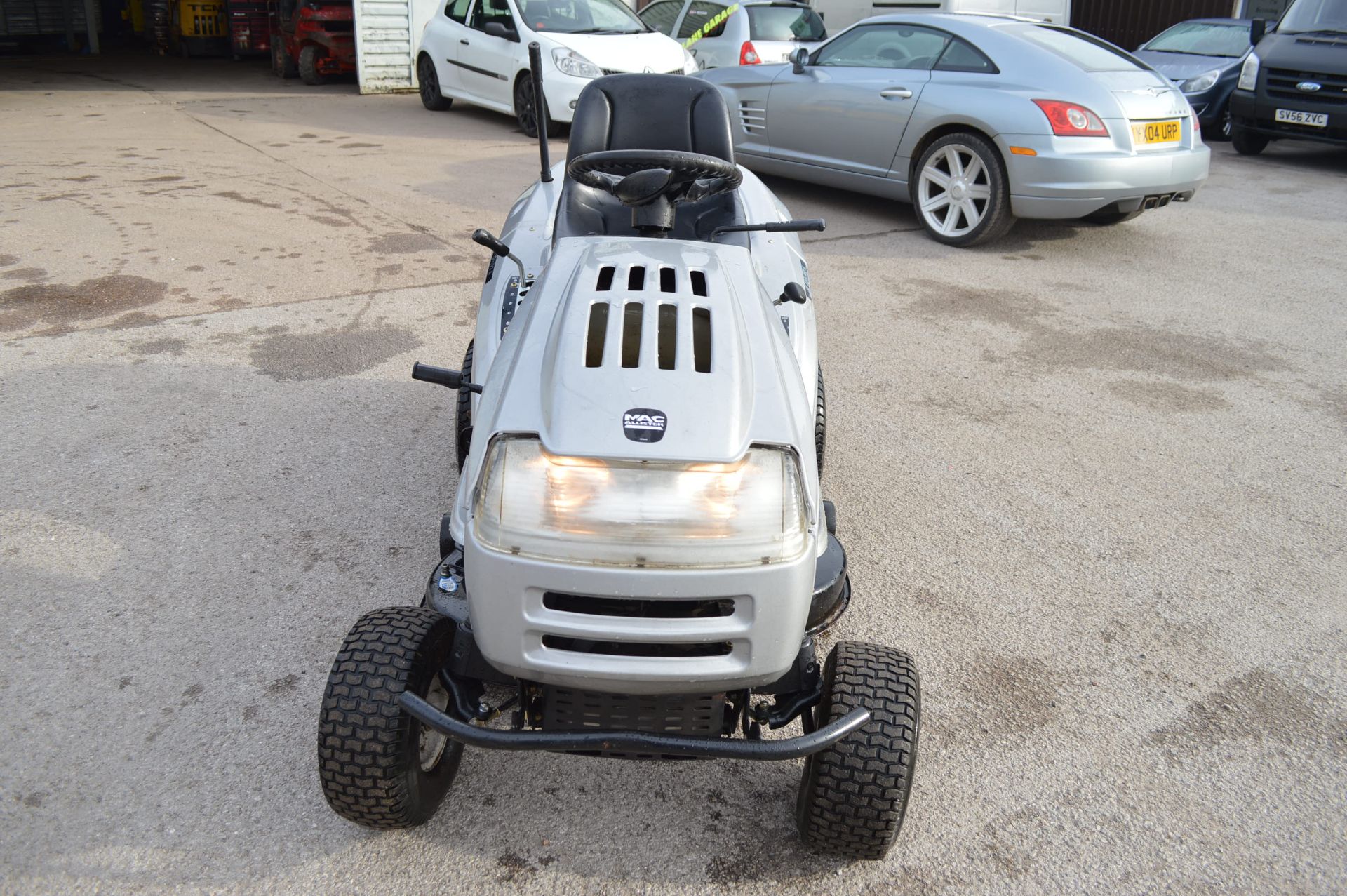 2007 MAC ALLISTER JE 150/92A RIDE-ON LAWN MOWER *NO VAT* - Image 2 of 14