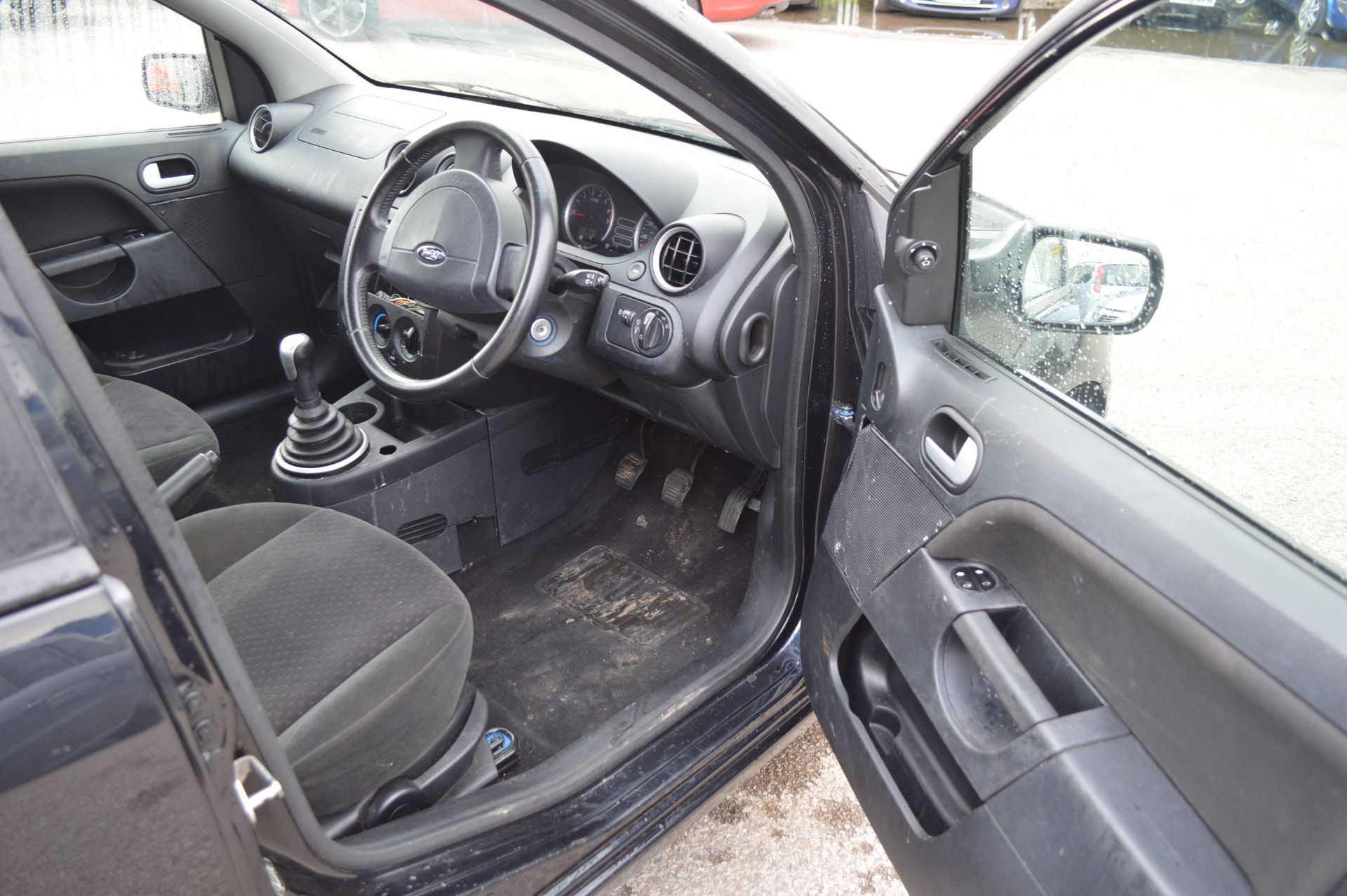 2005/05 REG FORD FIESTA GHIA 1.6 AIR CONDITIONING *NO VAT* - Image 16 of 23