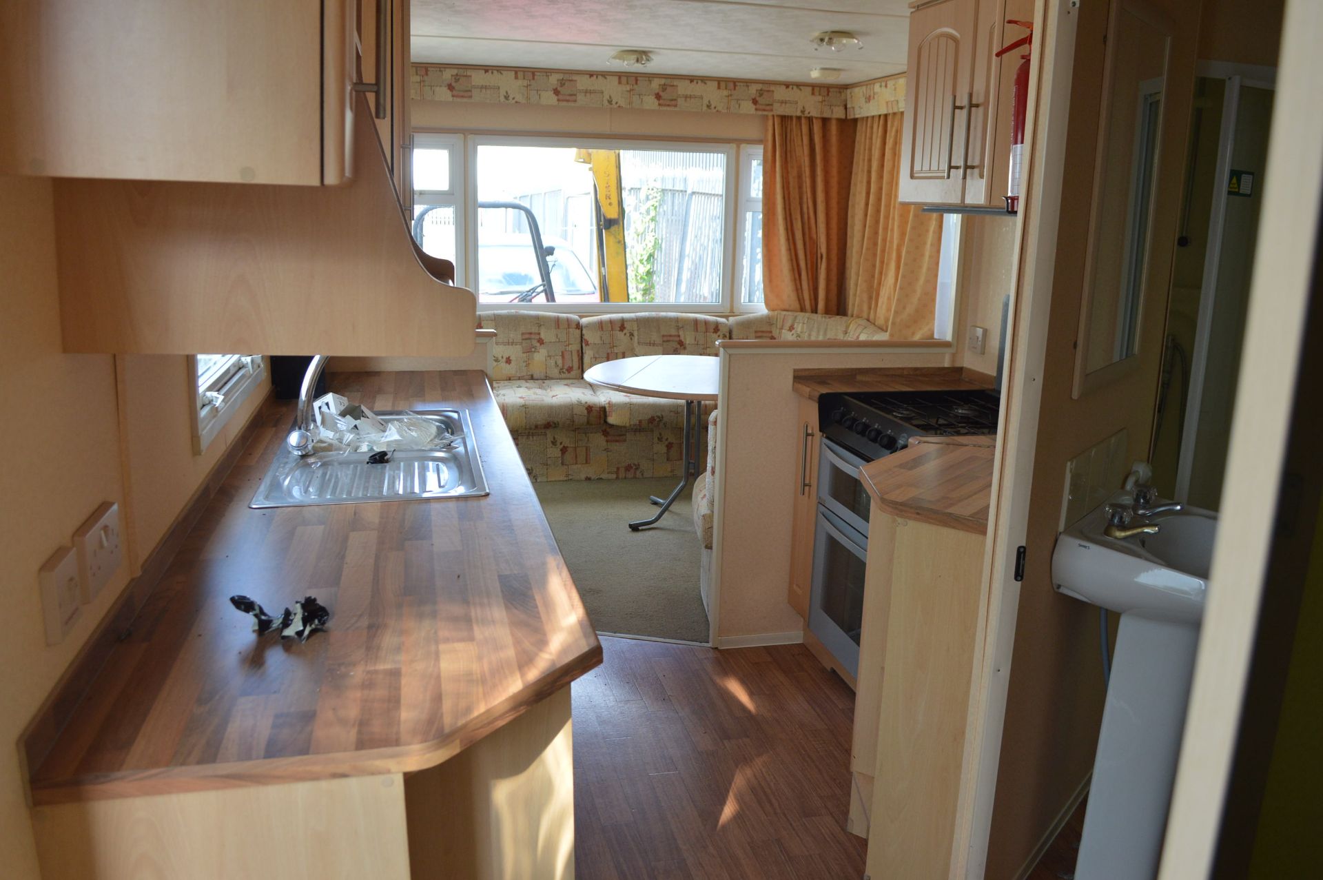 BELIEVED TO BE 2002 - TORINO CLASSIC 28, 2 BEDROOM SINGLE AXLE STATIC CARAVAN *NO VAT* - Image 15 of 19