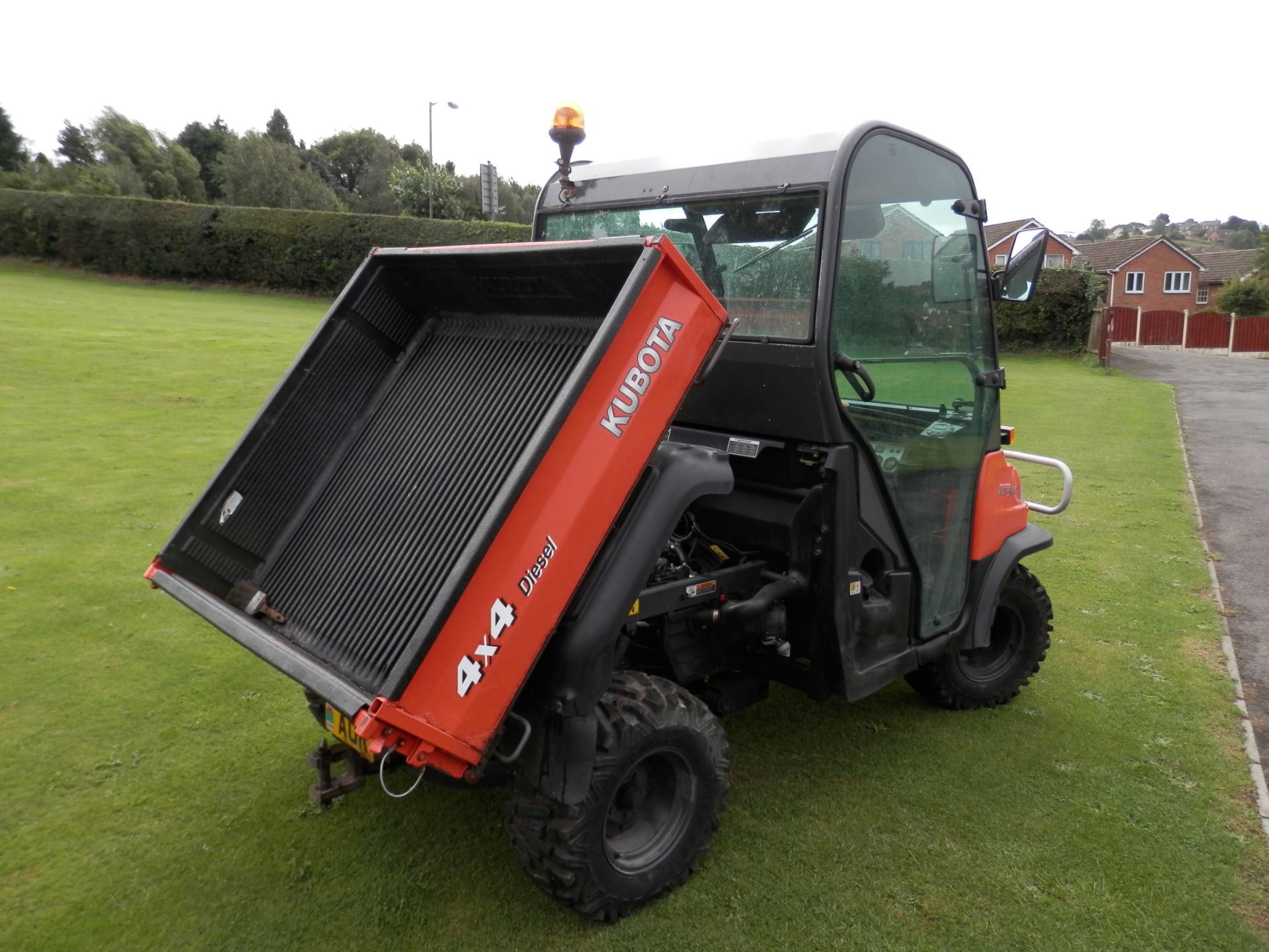 2008/58 PLATE KUBOTA 1620 KG RTV-900 WITH HYDRAULIC TIPPER, POWER STEERING, DIESEL ENGINE. - Image 6 of 17