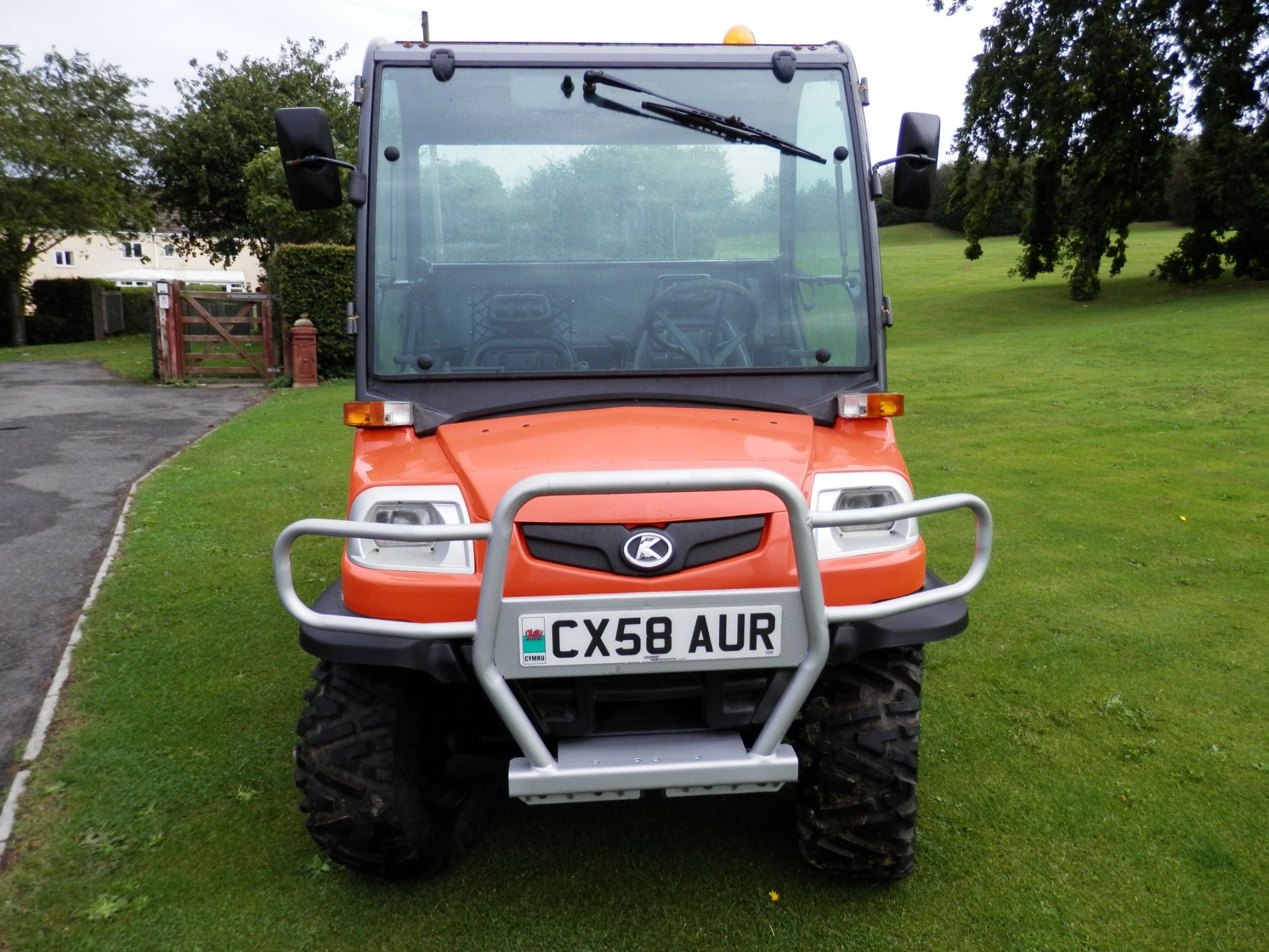 2008/58 PLATE KUBOTA 1620 KG RTV-900 WITH HYDRAULIC TIPPER, POWER STEERING, DIESEL ENGINE. - Image 3 of 17