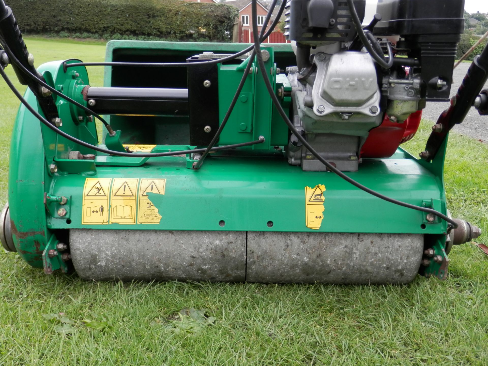 2004 WORKING RANSOMES SUPER CERTES 61CM CUT SELF PROPELLED HONDA ENGINED MOWER. - Image 8 of 10