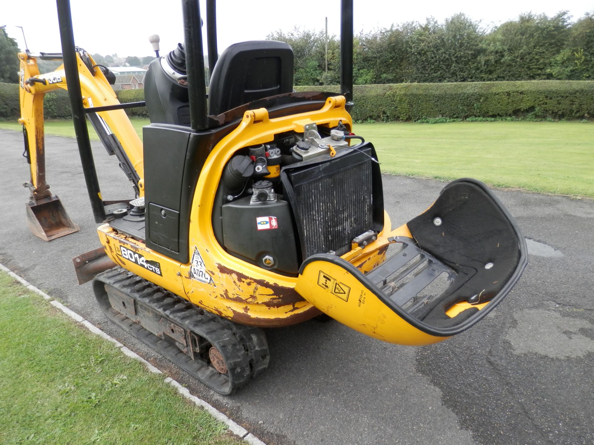 JCB 8014 CTS TRACKED MINI DIGGER, ALL WORKING INCLUDING BUCKET.INTERNAL BOOM HOSES. - Image 5 of 13