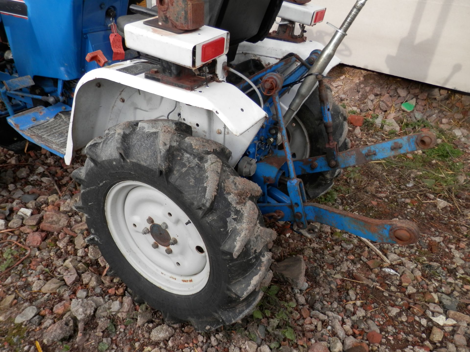 FORD 1220 MINI TRACTOR RUNNING, WORKING & DRIVING - Image 5 of 11