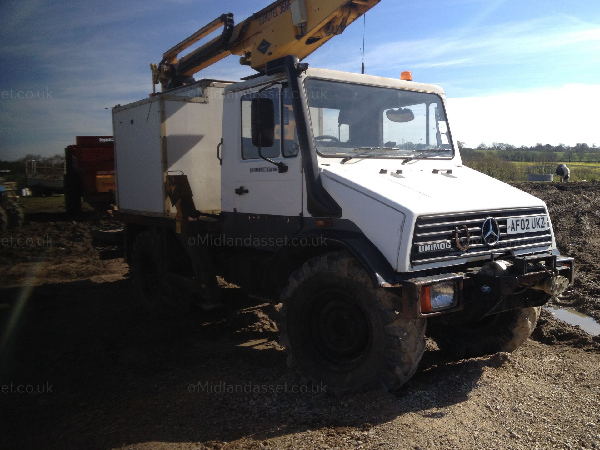 2002 UNIMOG U100L TURBO WITH REAR BOOM LIFT