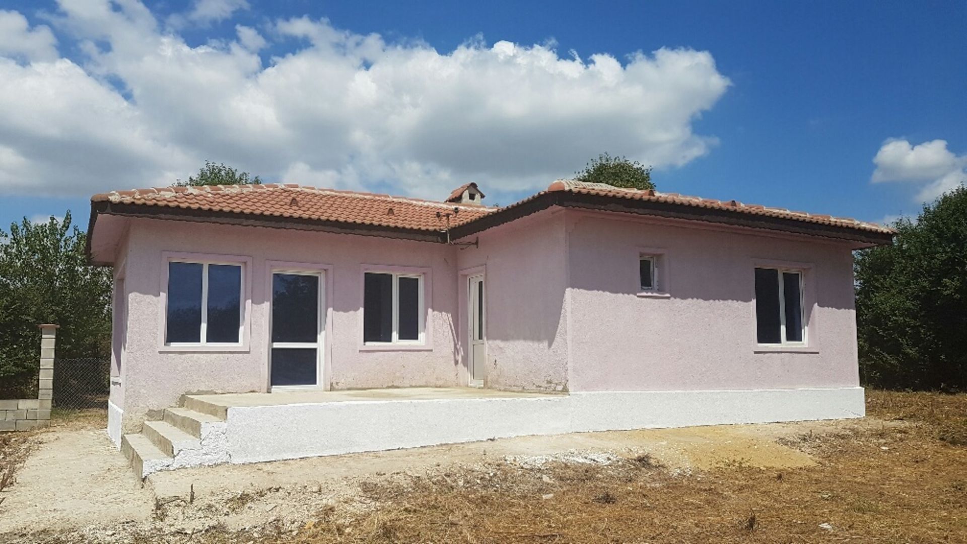 RECENTLY BUILT VILLA JASMINE IN THE VILLAGE OF BALKANTSI, BULGARIA *NO VAT*