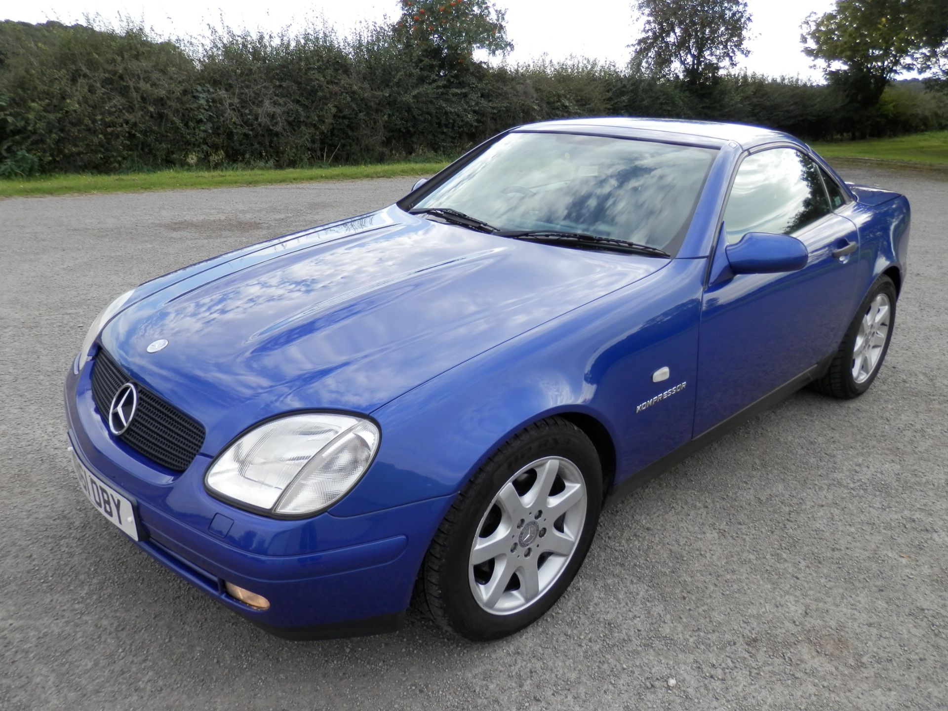 2000/W MERCEDES SLK 230 KOMPRESSOR CONVERTIBLE, BLUE, BLACK LEATHER 158K MILES. MOT MARCH 2017. - Image 12 of 37